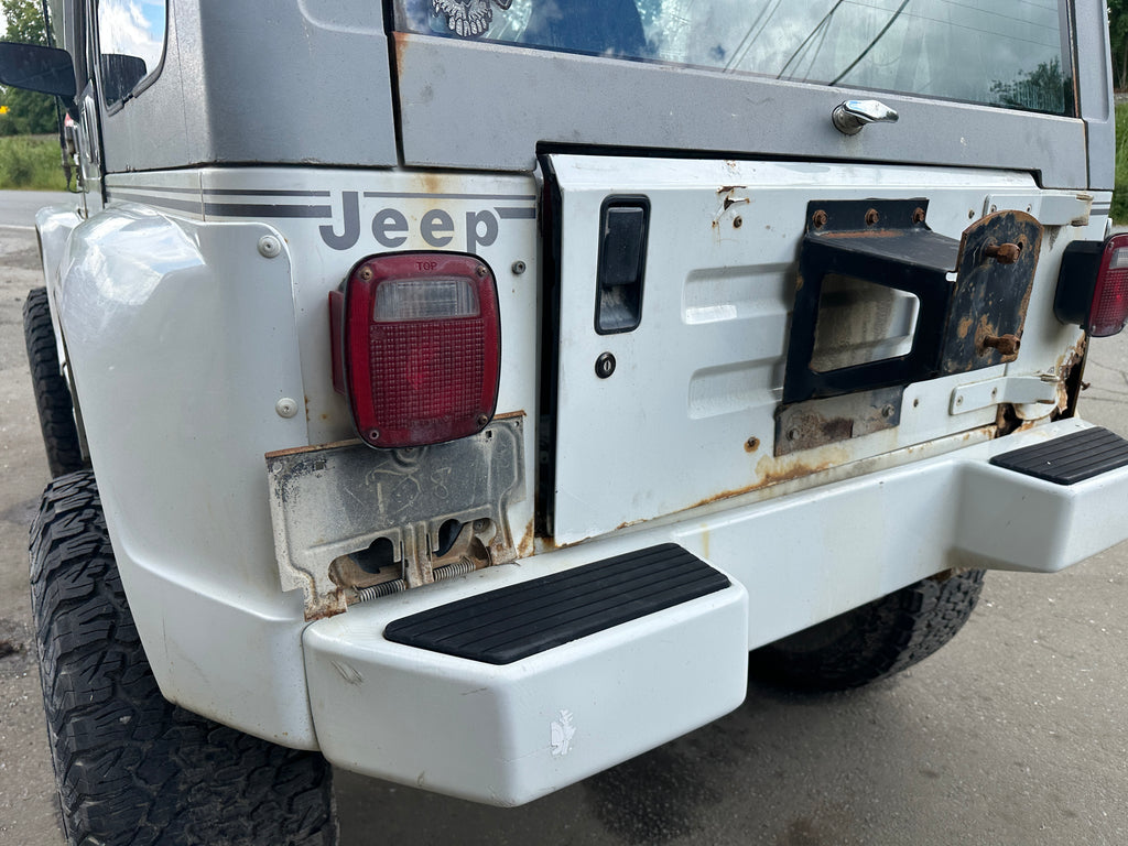 1992 Jeep Wrangler YJ – J2527