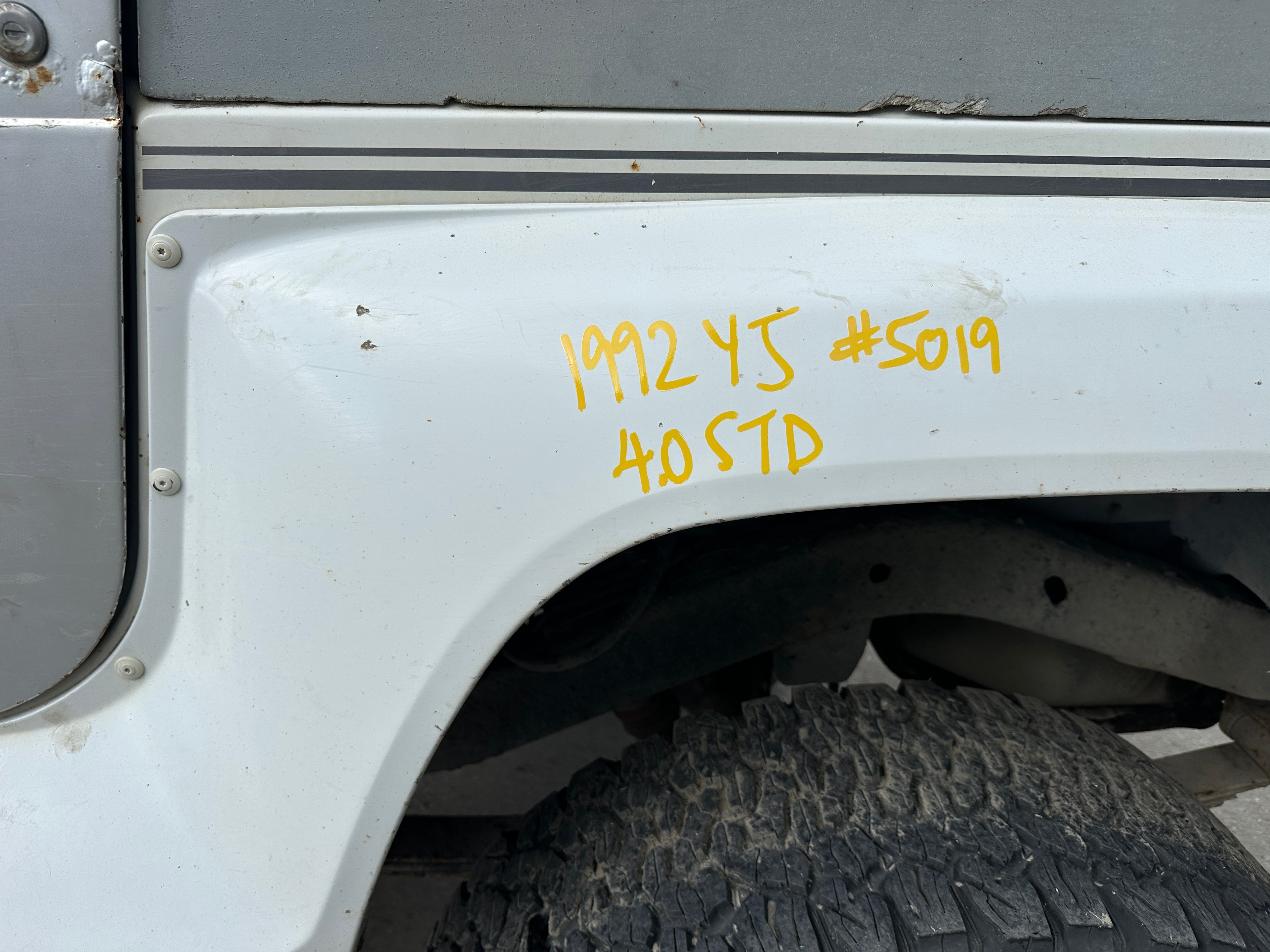 1992 Jeep Wrangler YJ – J2527