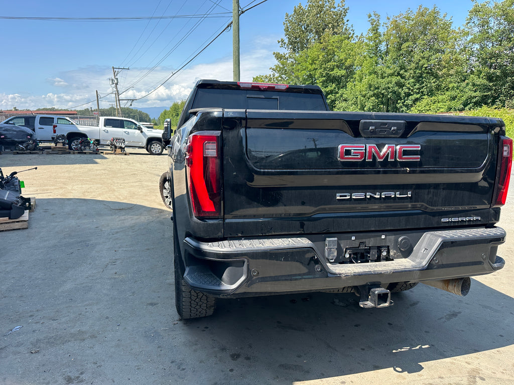 2024 GMC Sierra 3500 Denali 6.6 L5P – G2520