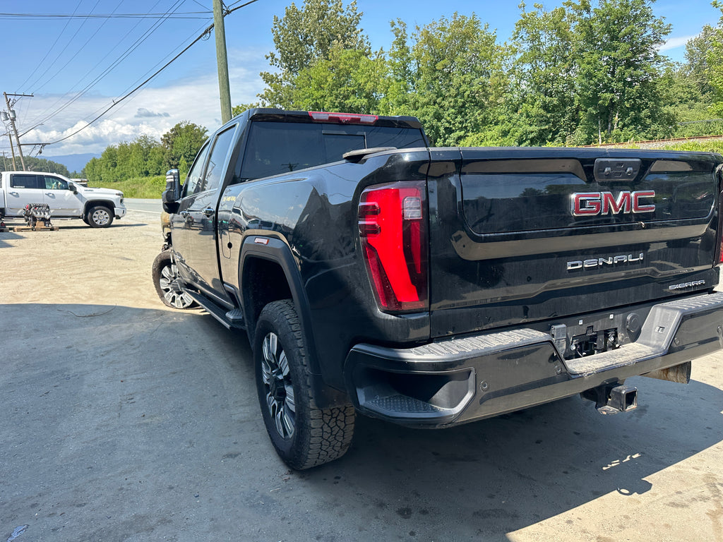 2024 GMC Sierra 3500 Denali 6.6 L5P – G2520