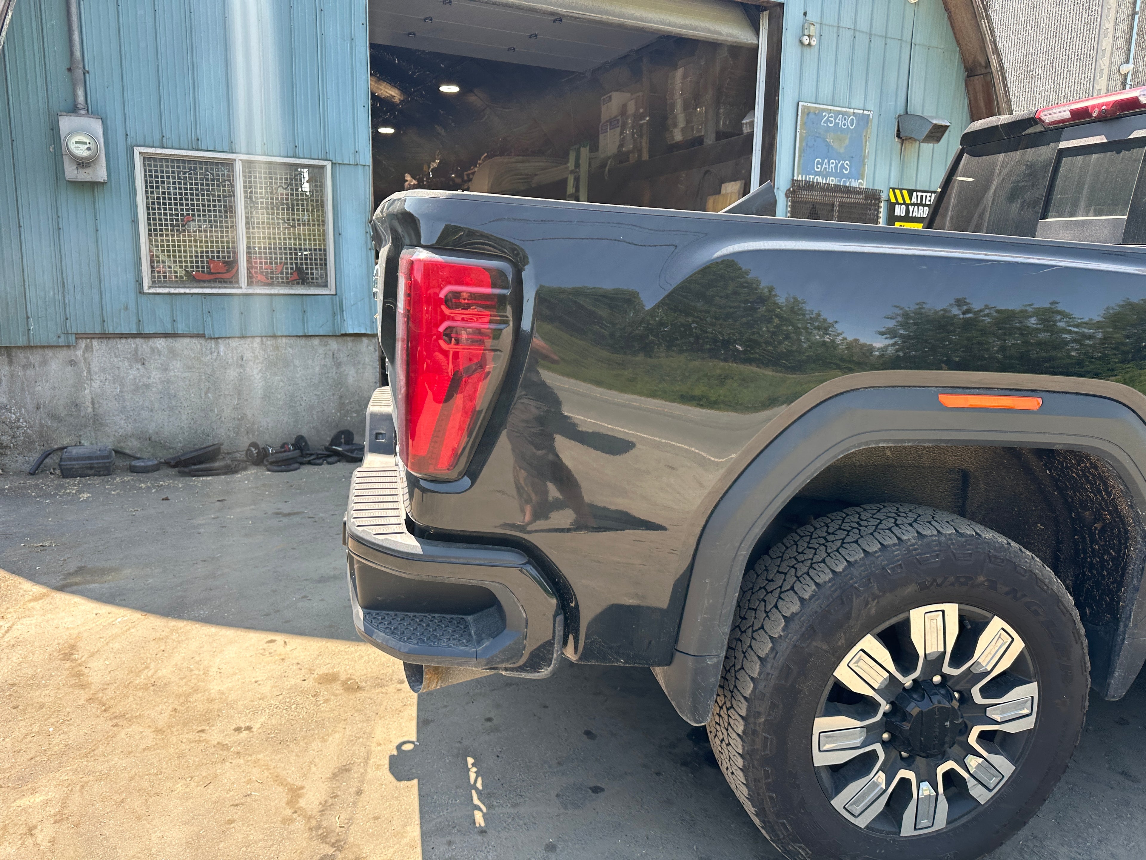 2024 GMC Sierra 3500 Denali 6.6 L5P – G2520