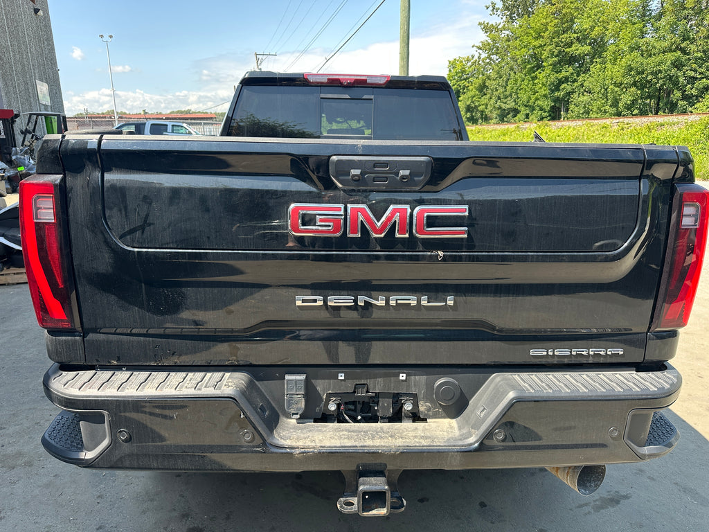 2024 GMC Sierra 3500 Denali 6.6 L5P – G2520