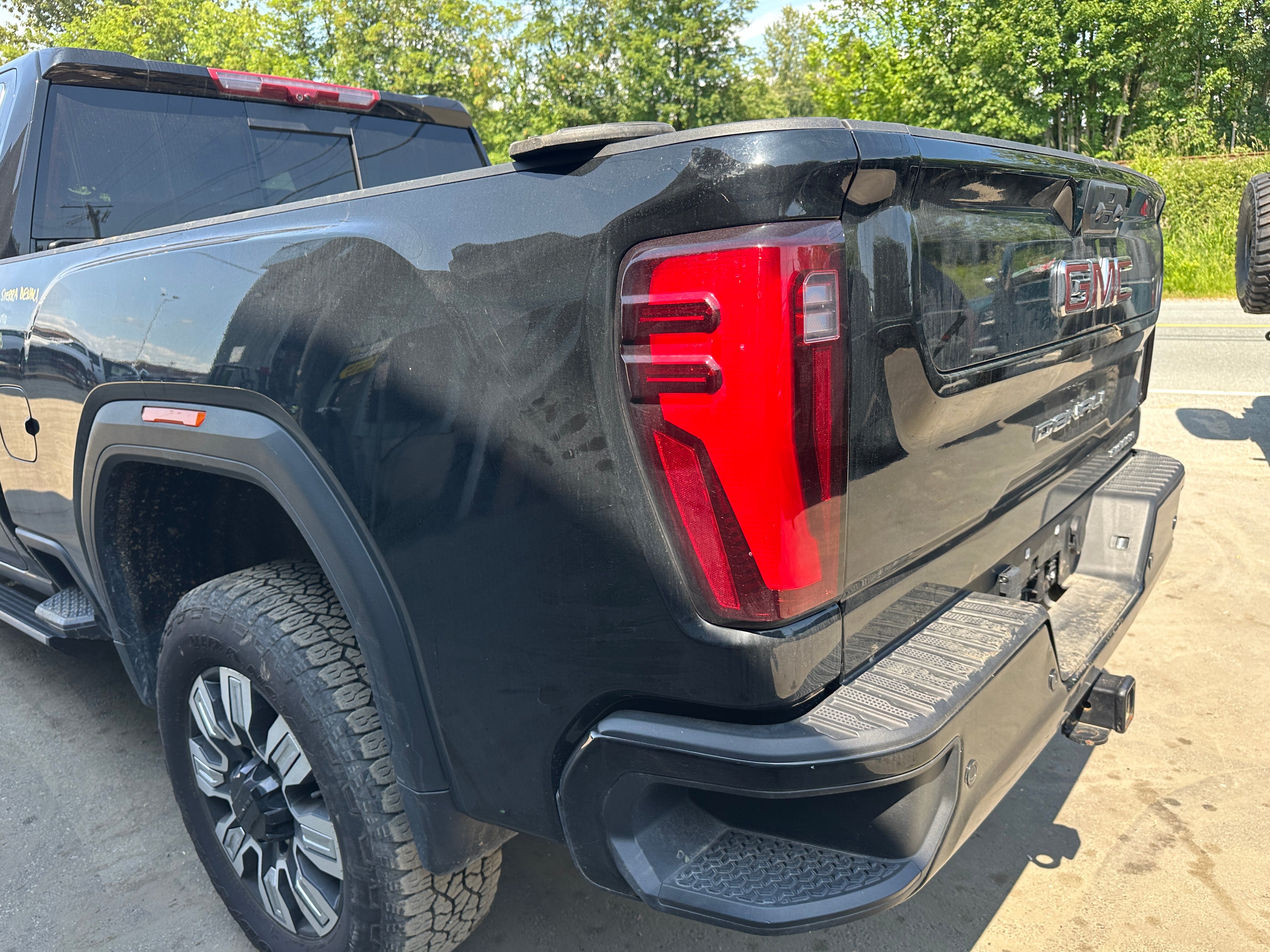 2024 GMC Sierra 3500 Denali 6.6 L5P – G2520