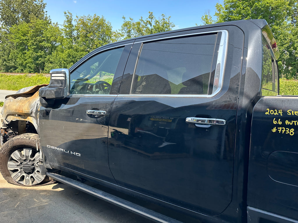 2024 GMC Sierra 3500 Denali 6.6 L5P – G2520