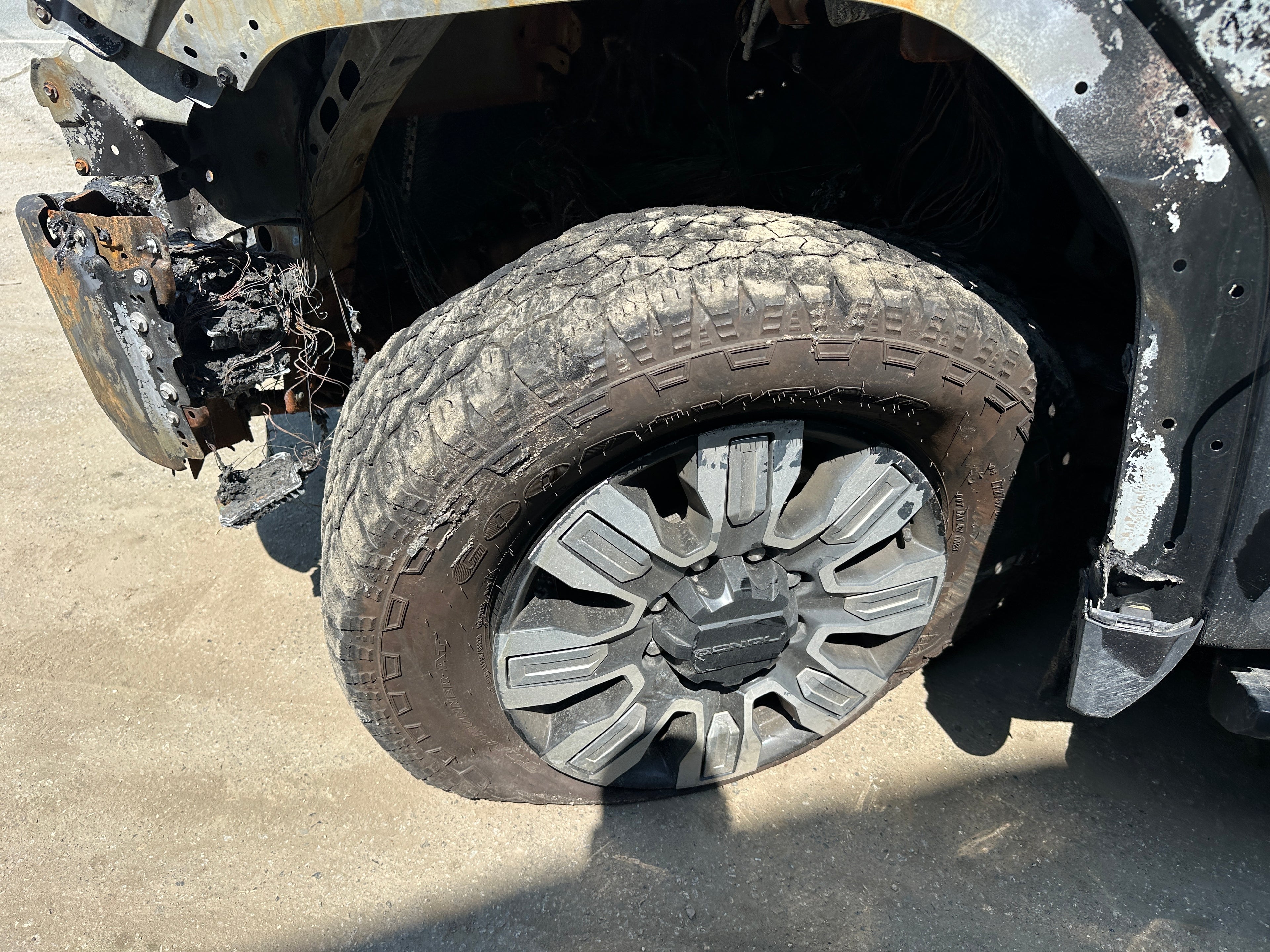 2024 GMC Sierra 3500 Denali 6.6 L5P – G2520