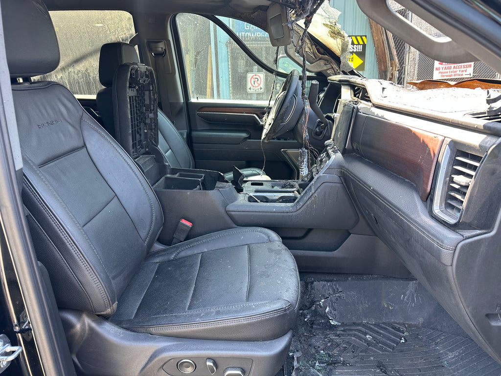 2024 GMC Sierra 3500 Denali 6.6 L5P – G2520