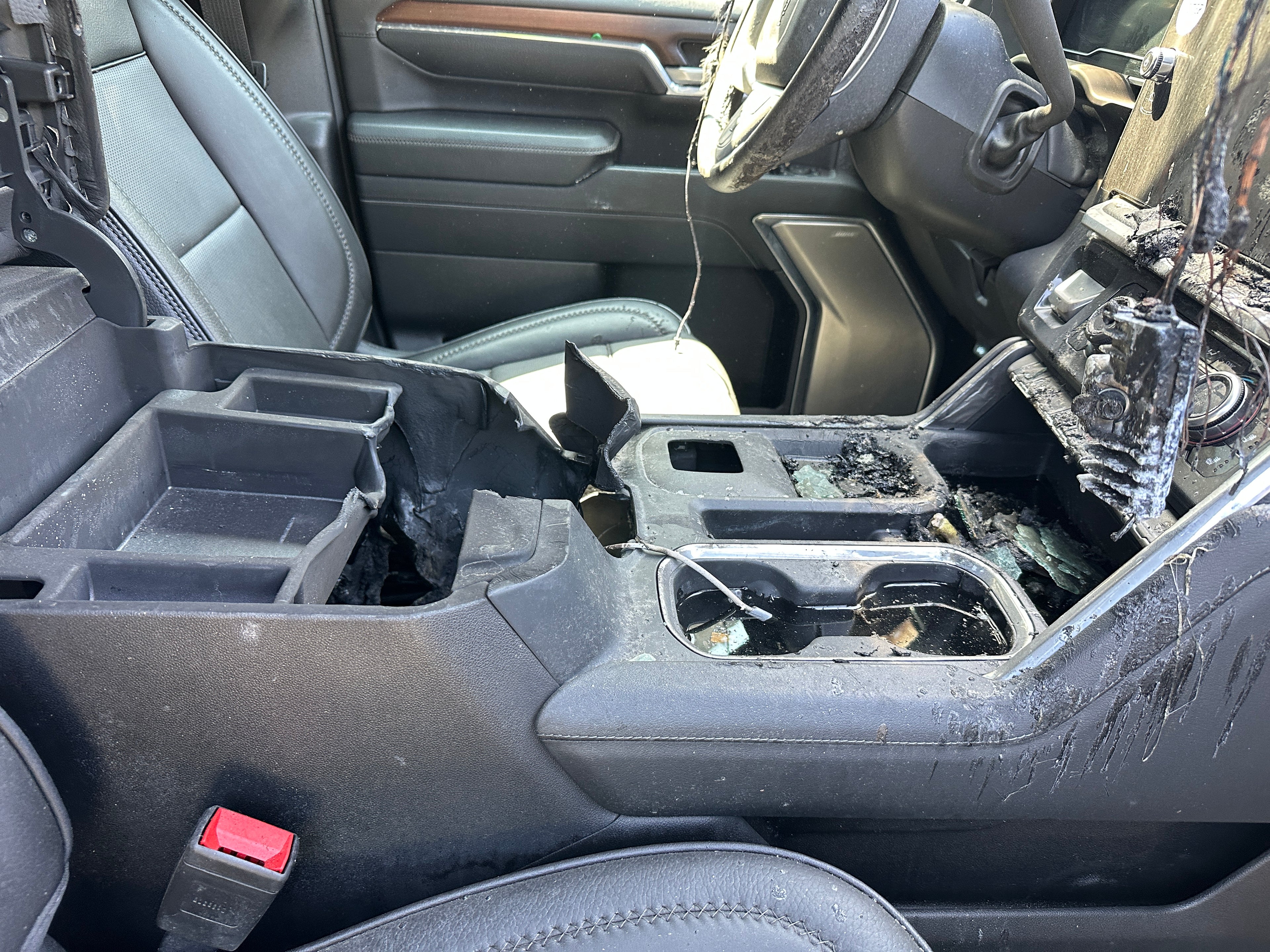 2024 GMC Sierra 3500 Denali 6.6 L5P – G2520