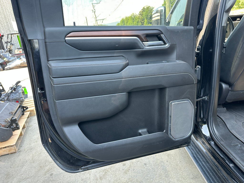 2024 GMC Sierra 3500 Denali 6.6 L5P – G2520