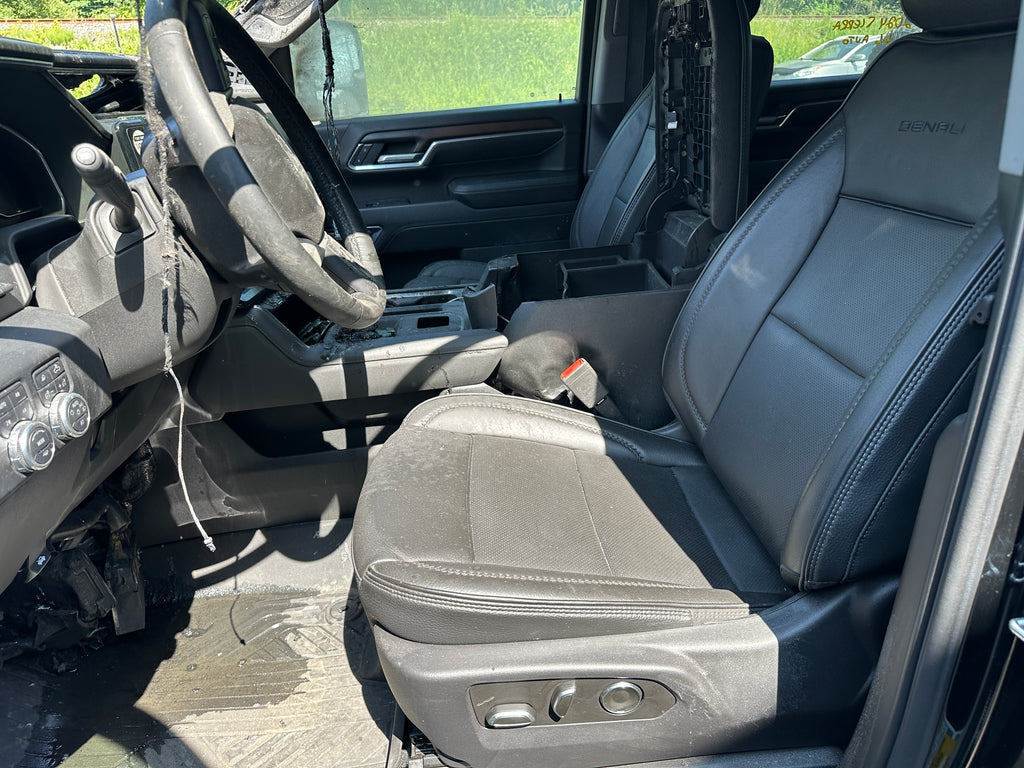 2024 GMC Sierra 3500 Denali 6.6 L5P – G2520