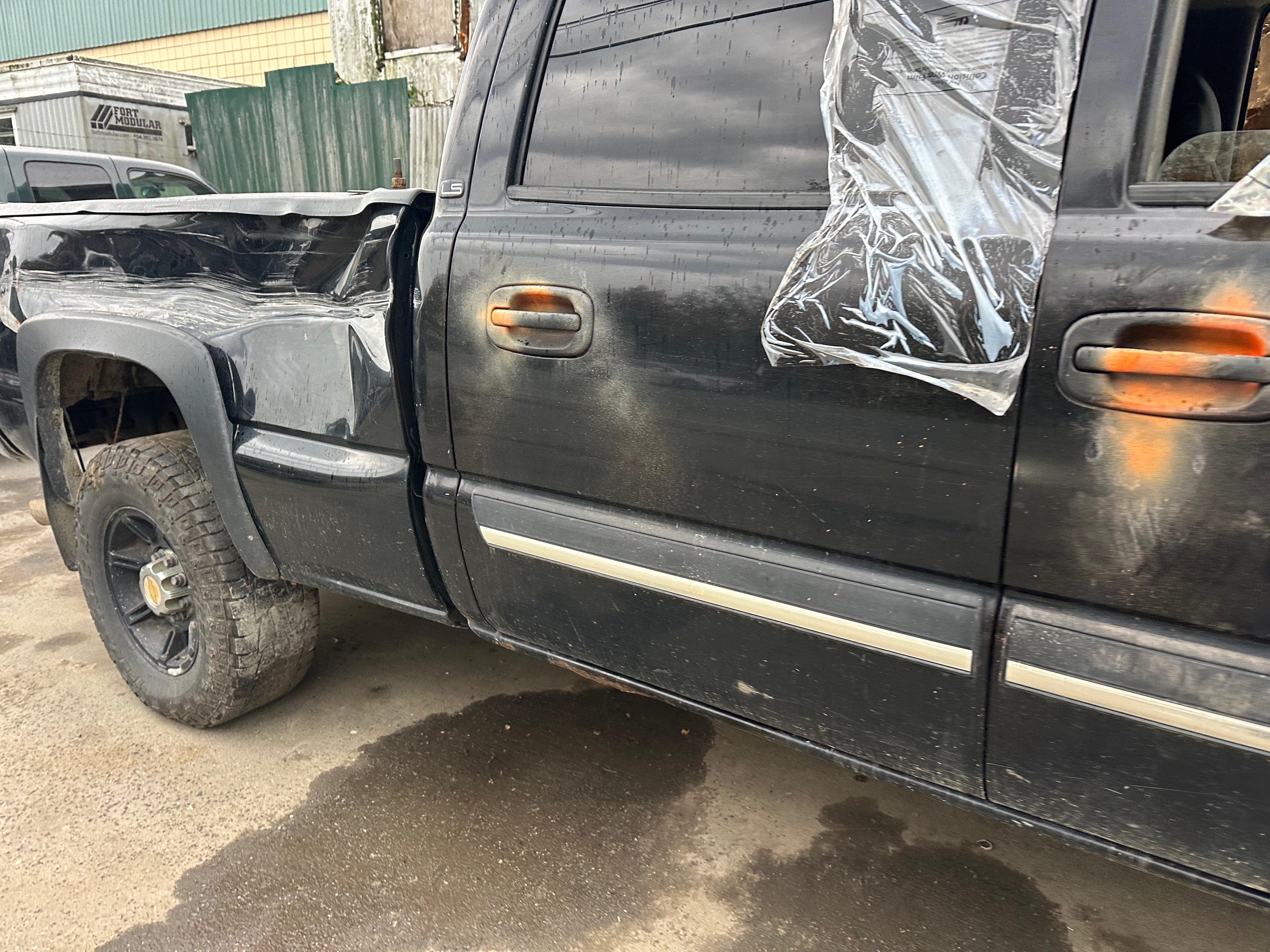 2004 Chevrolet Silverado K2500 6.6 LLY Duramax – C2535