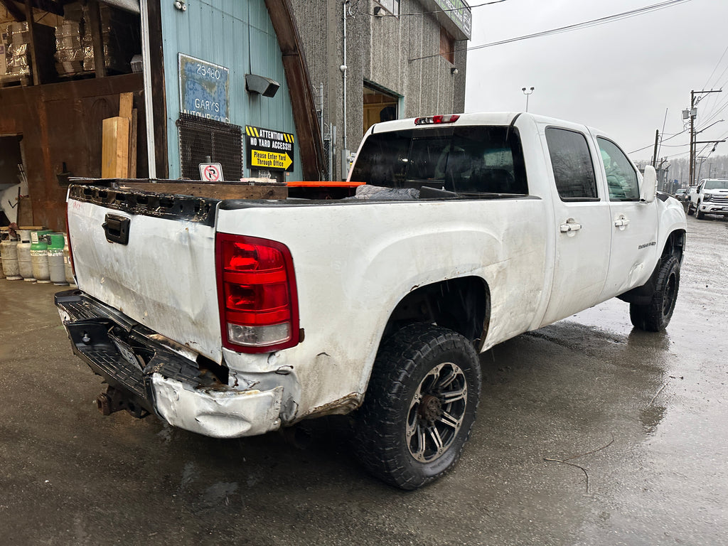 2011 GMC Sierra 2500 Denali 6.6L LML – G2502