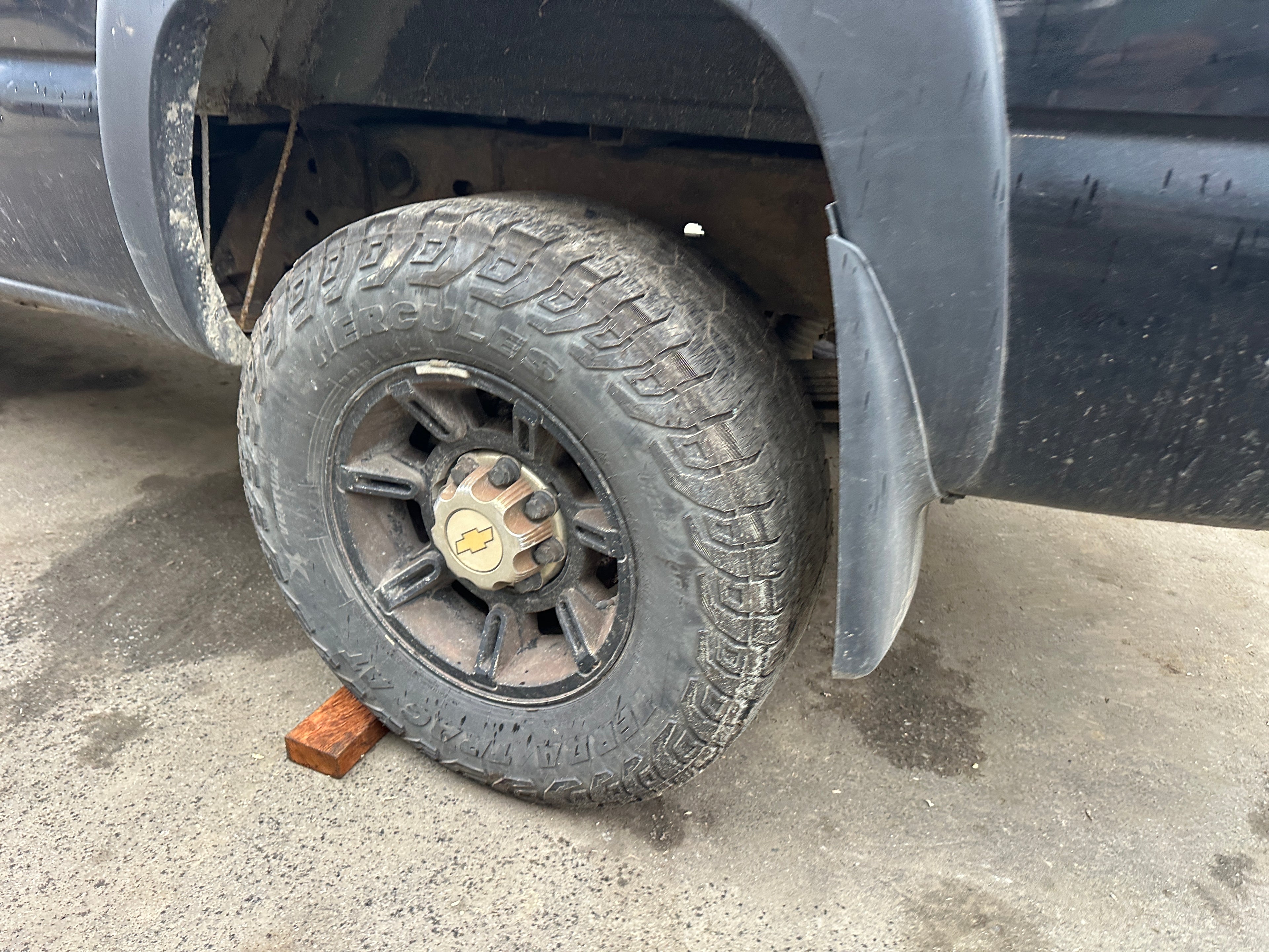 2004 Chevrolet Silverado K2500 6.6 LLY Duramax – C2535