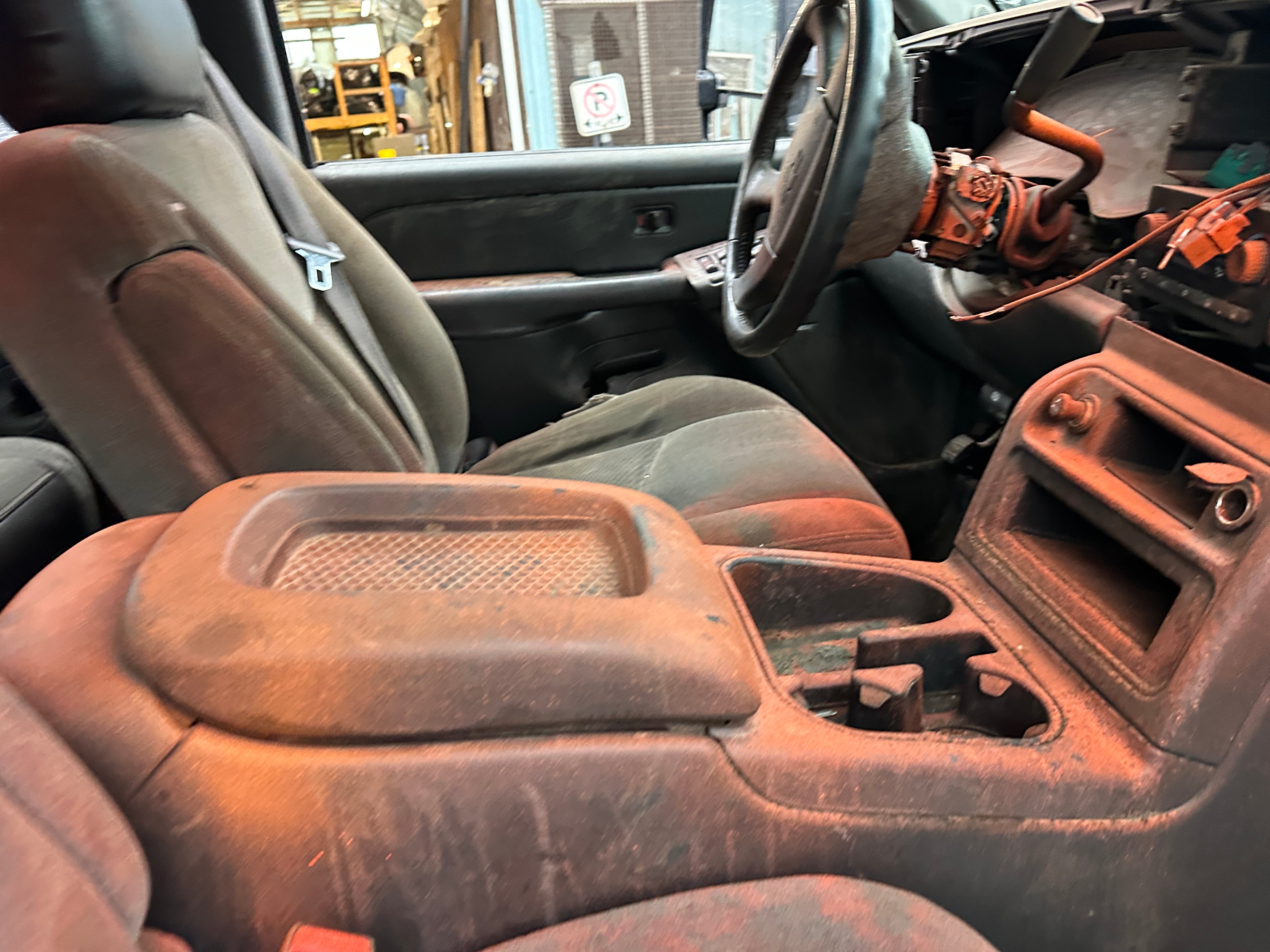 2004 Chevrolet Silverado K2500 6.6 LLY Duramax – C2535