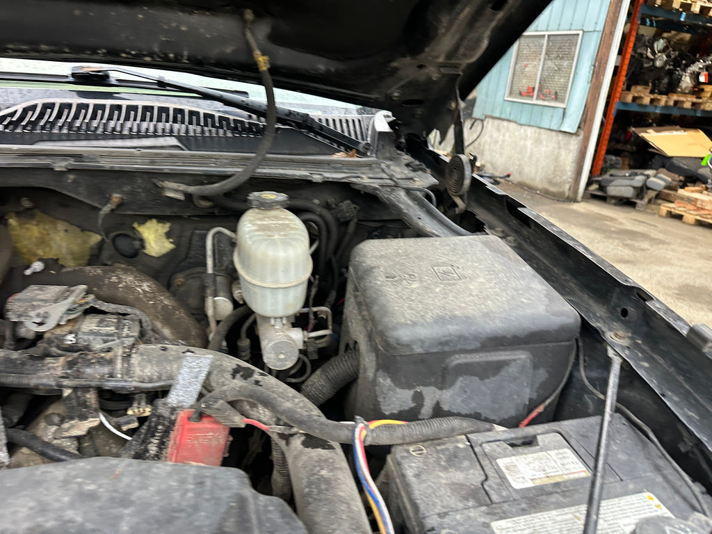 2004 Chevrolet Silverado K2500 6.6 LLY Duramax – C2535