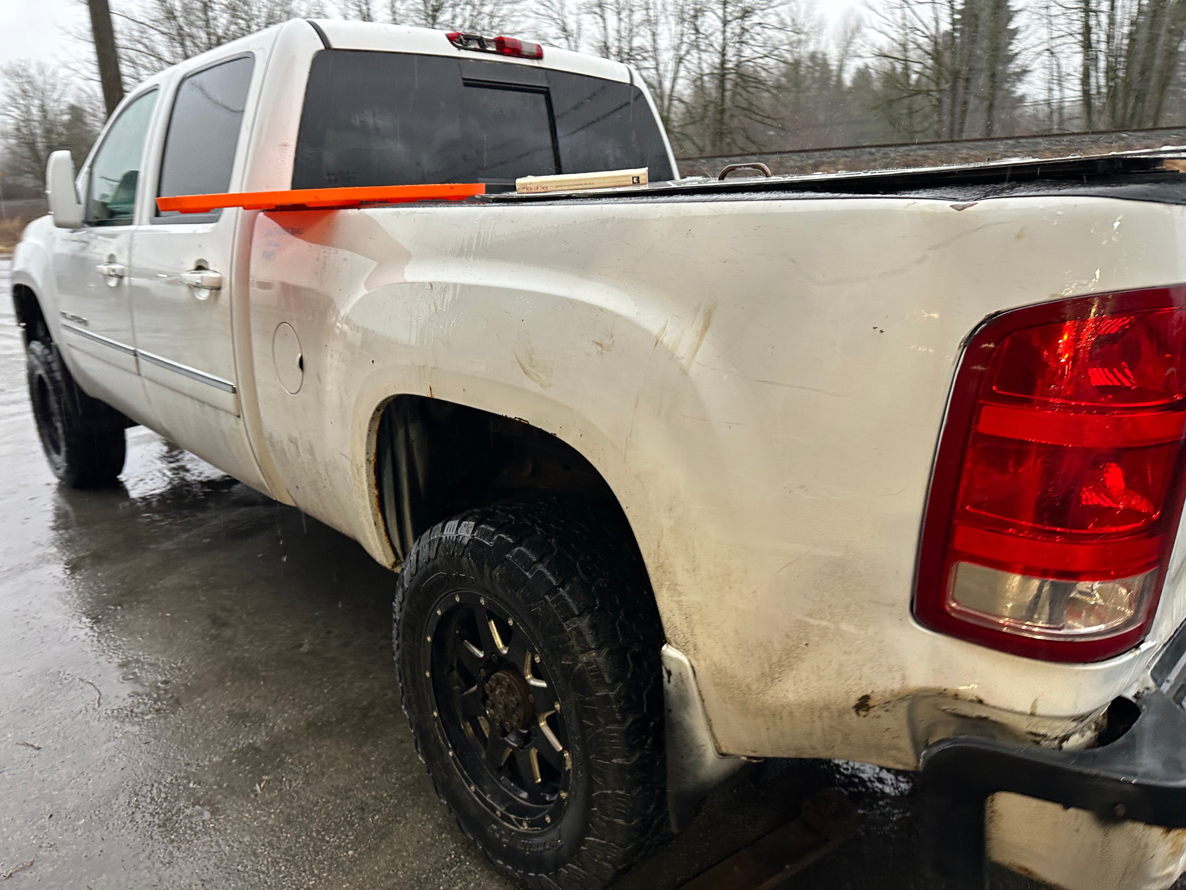 2011 GMC Sierra 2500 Denali 6.6L LML – G2502