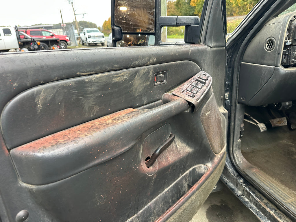 2004 Chevrolet Silverado K2500 6.6 LLY Duramax – C2535