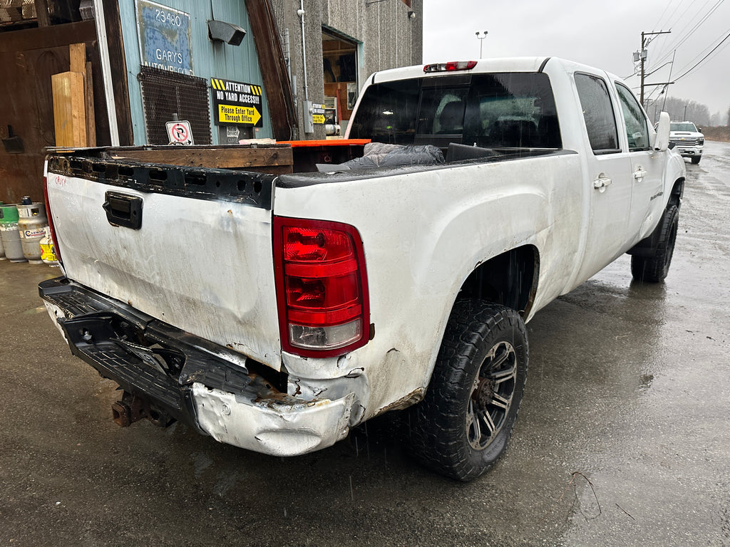 2011 GMC Sierra 2500 Denali 6.6L LML – G2502