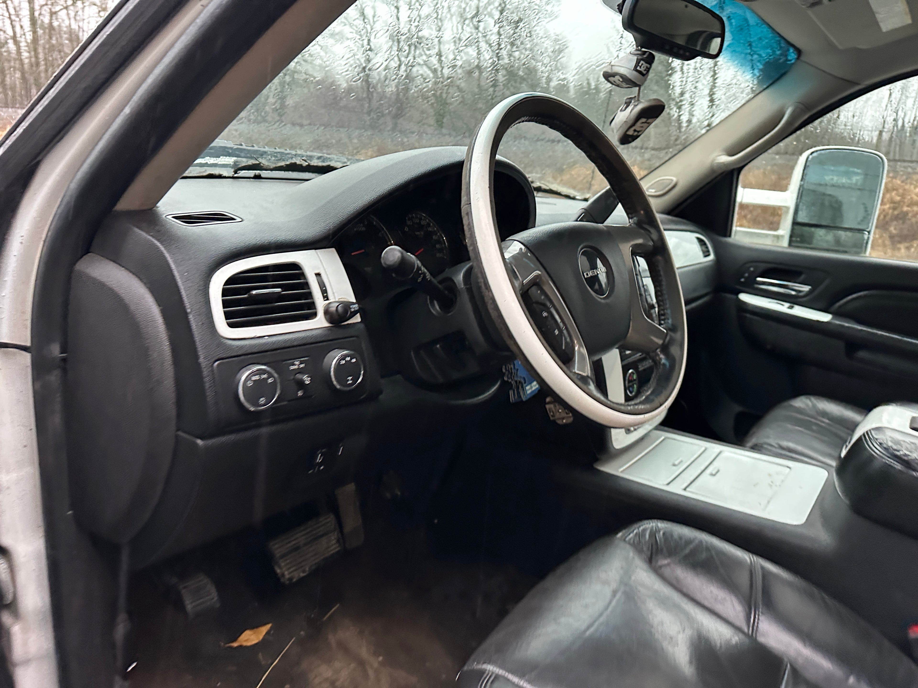 2011 GMC Sierra 2500 Denali 6.6L LML – G2502