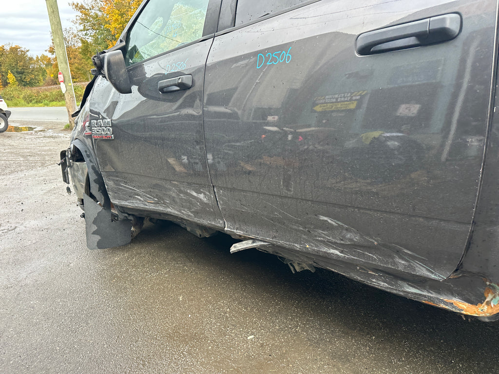 Ram 3500 SLT 6.7 Cummins – D2506