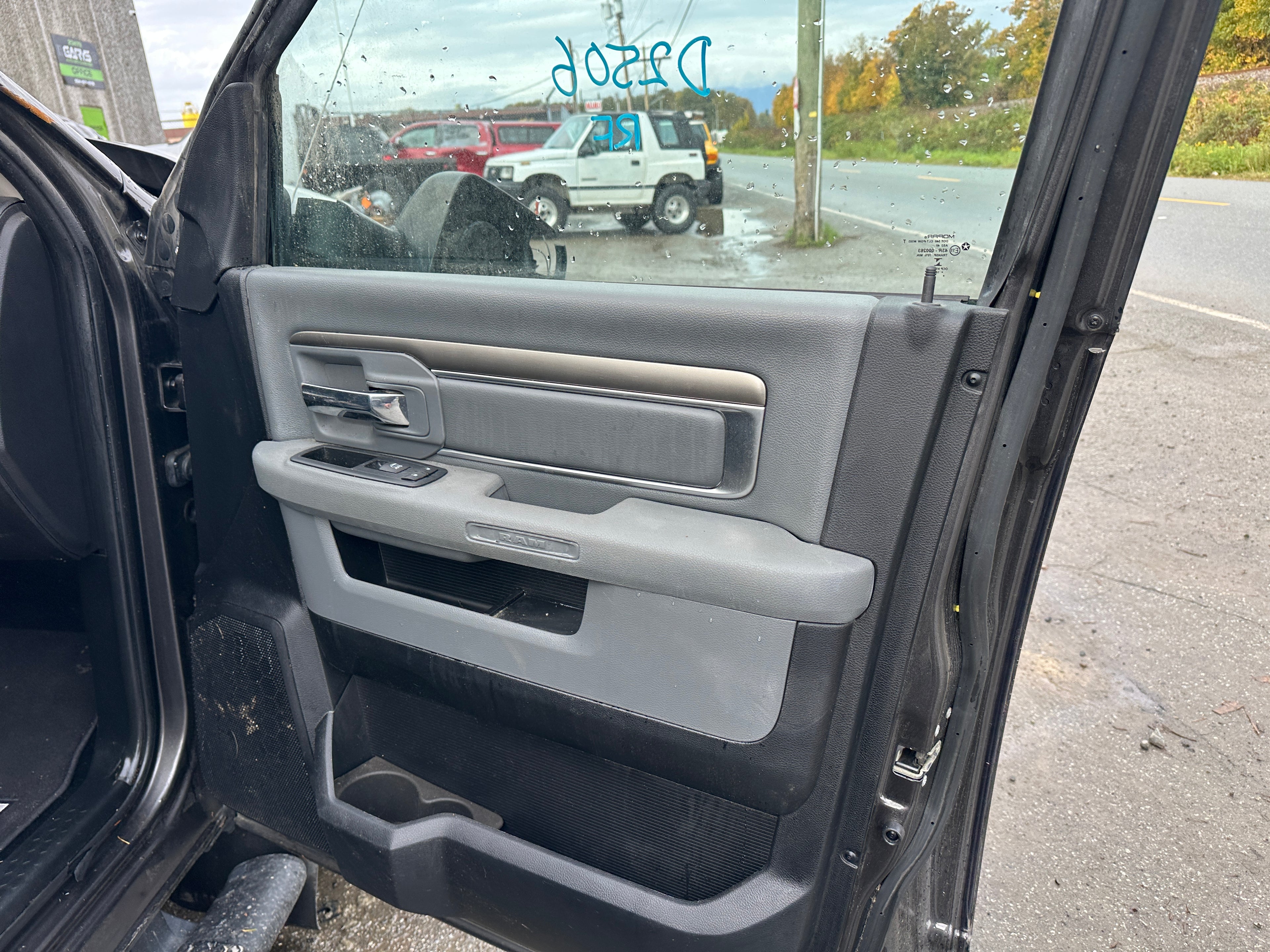 Ram 3500 SLT 6.7 Cummins – D2506