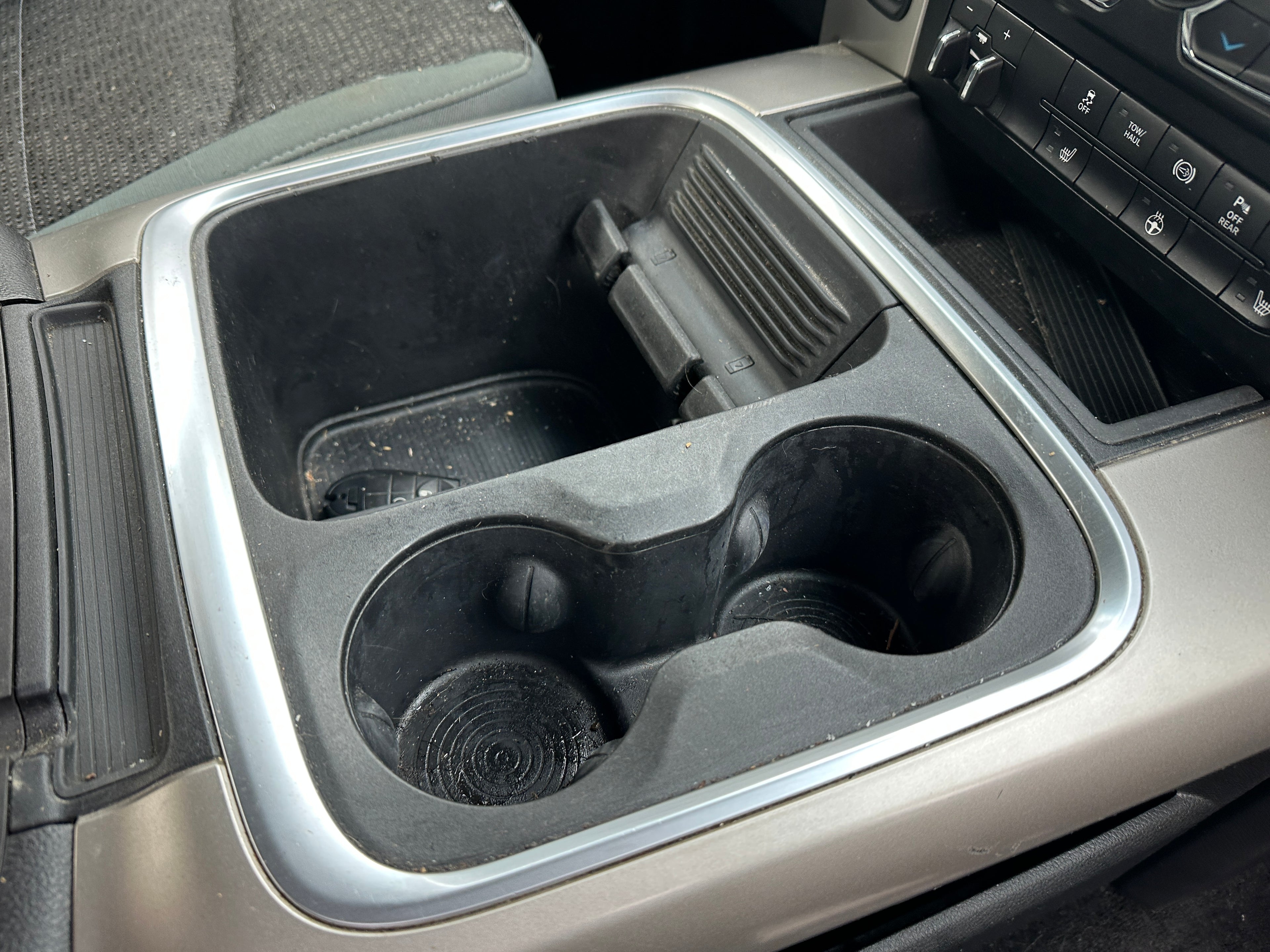 Ram 3500 SLT 6.7 Cummins – D2506