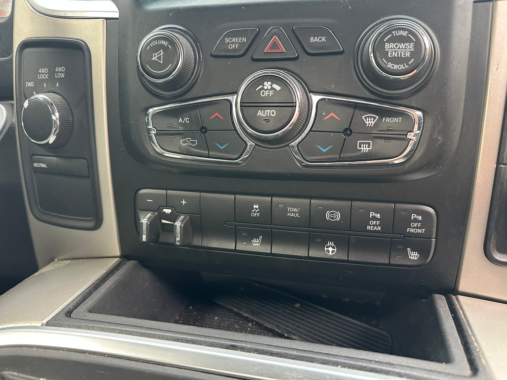 Ram 3500 SLT 6.7 Cummins – D2506