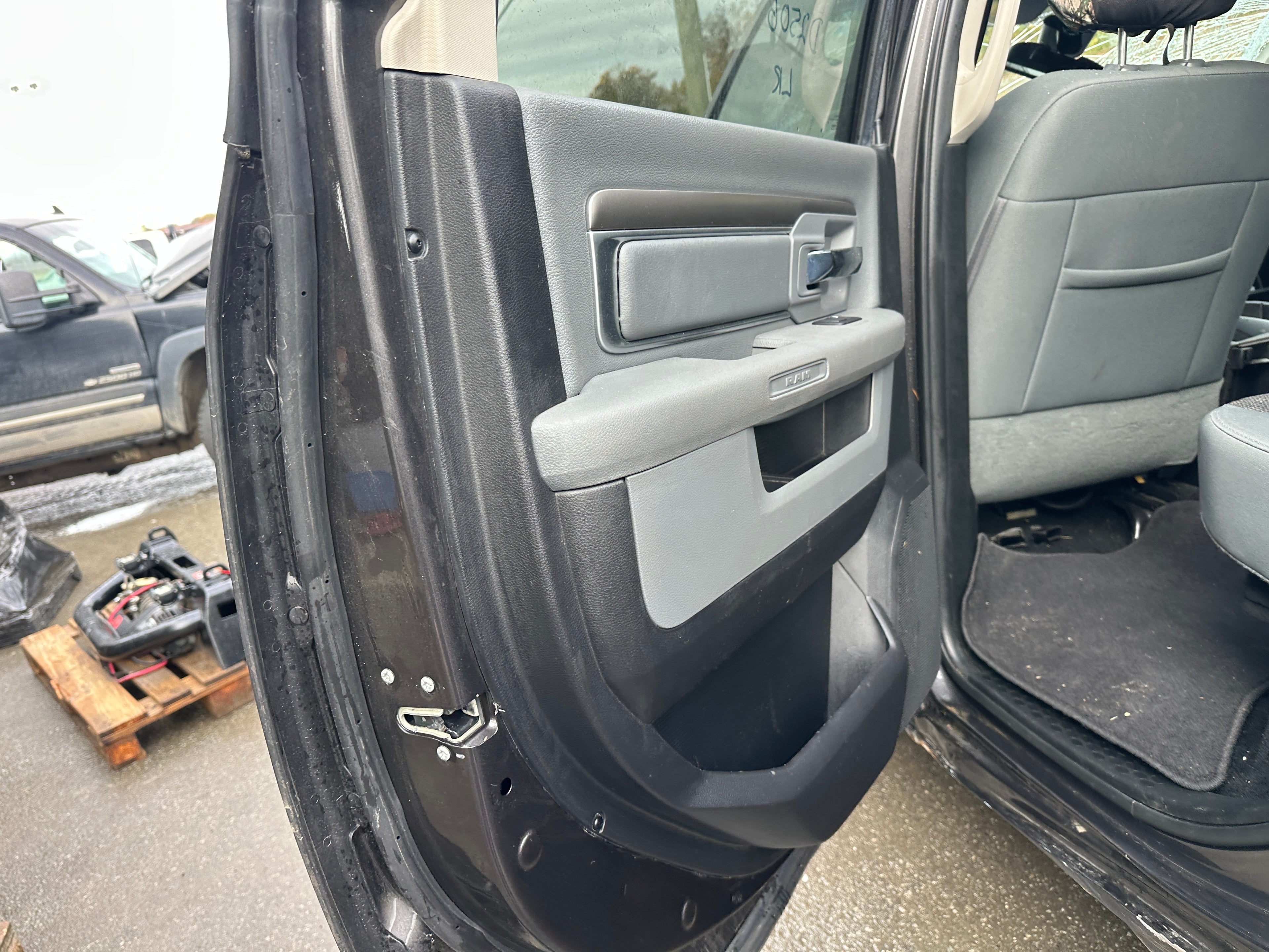 Ram 3500 SLT 6.7 Cummins – D2506