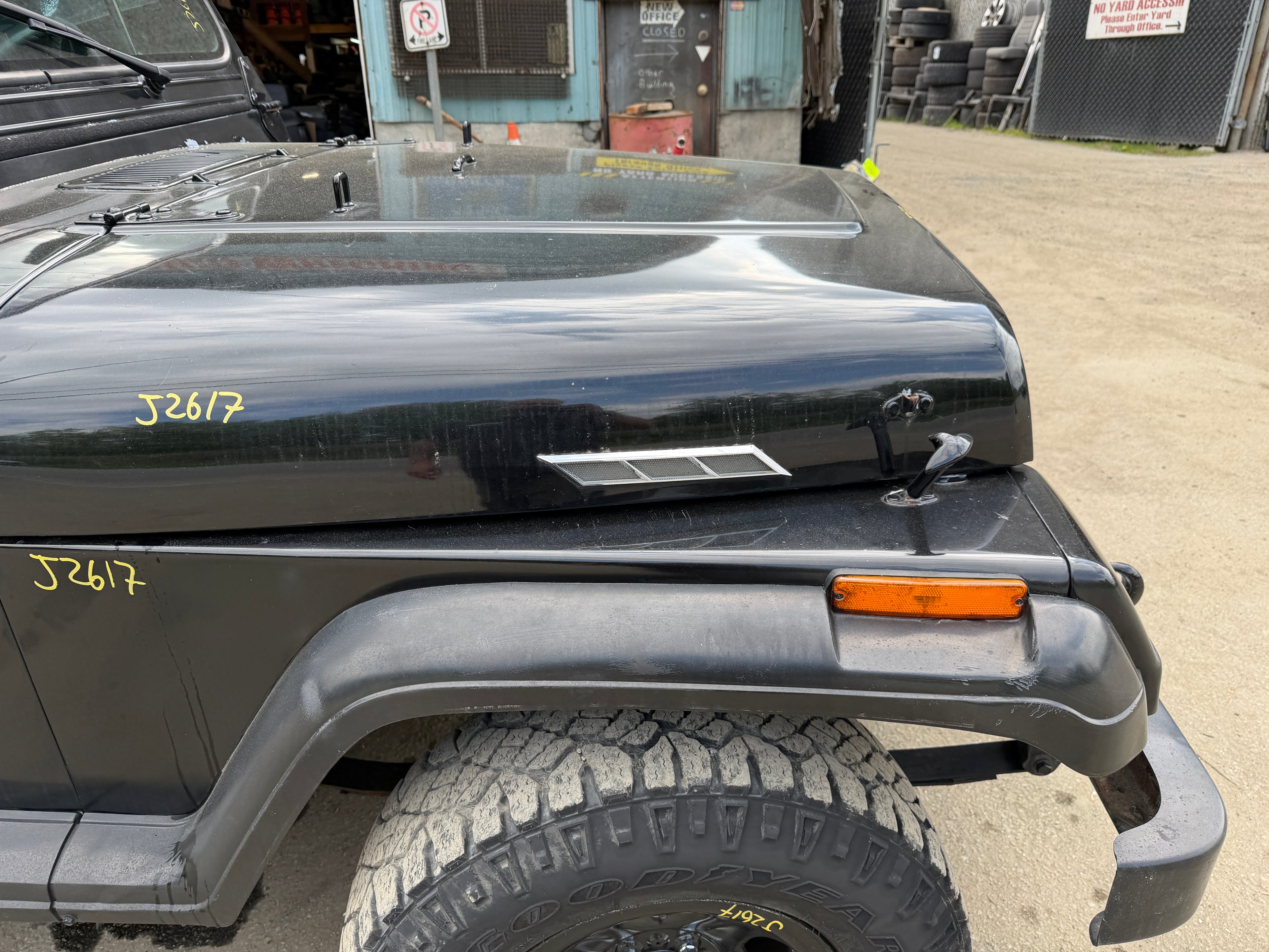 1990 Jeep Wrangler YJ Laredo 4.2 – J2617