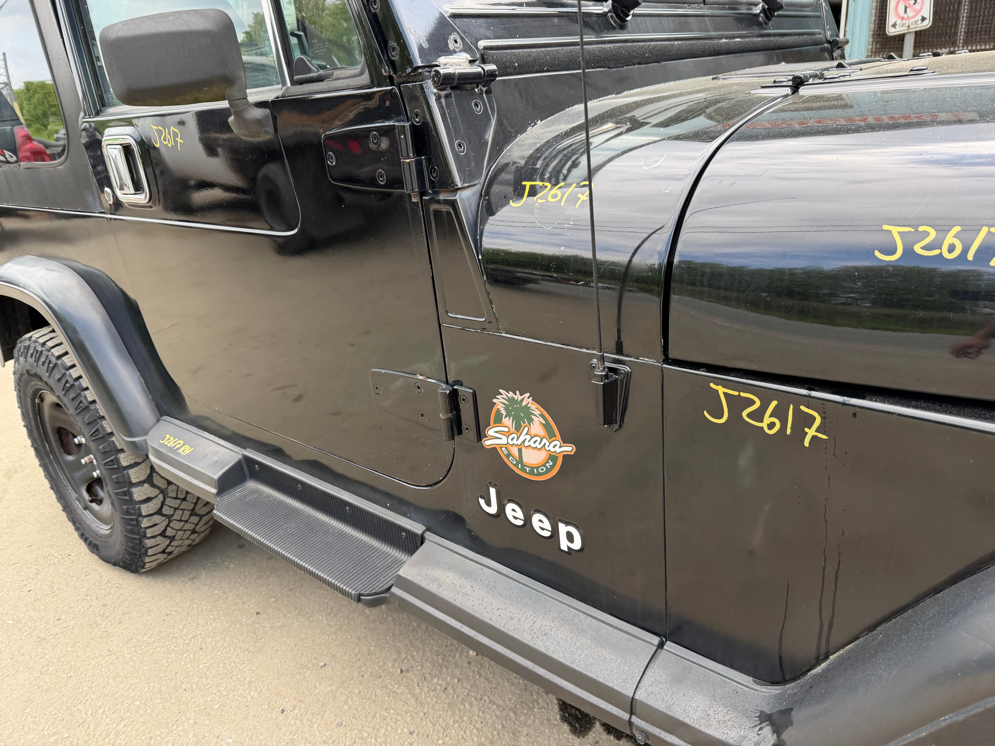 1990 Jeep Wrangler YJ Laredo 4.2 – J2617