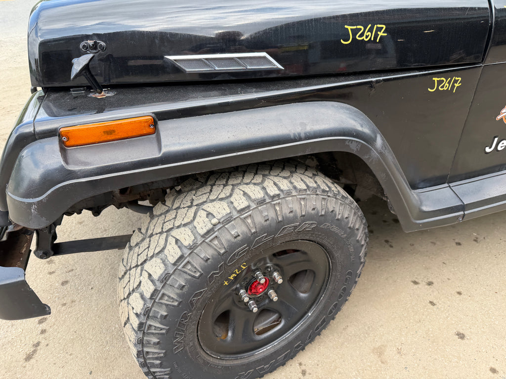 1990 Jeep Wrangler YJ Laredo 4.2 – J2617