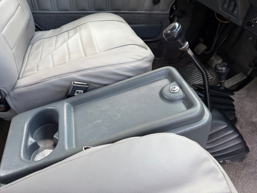 1990 Jeep Wrangler YJ Laredo 4.2 – J2617