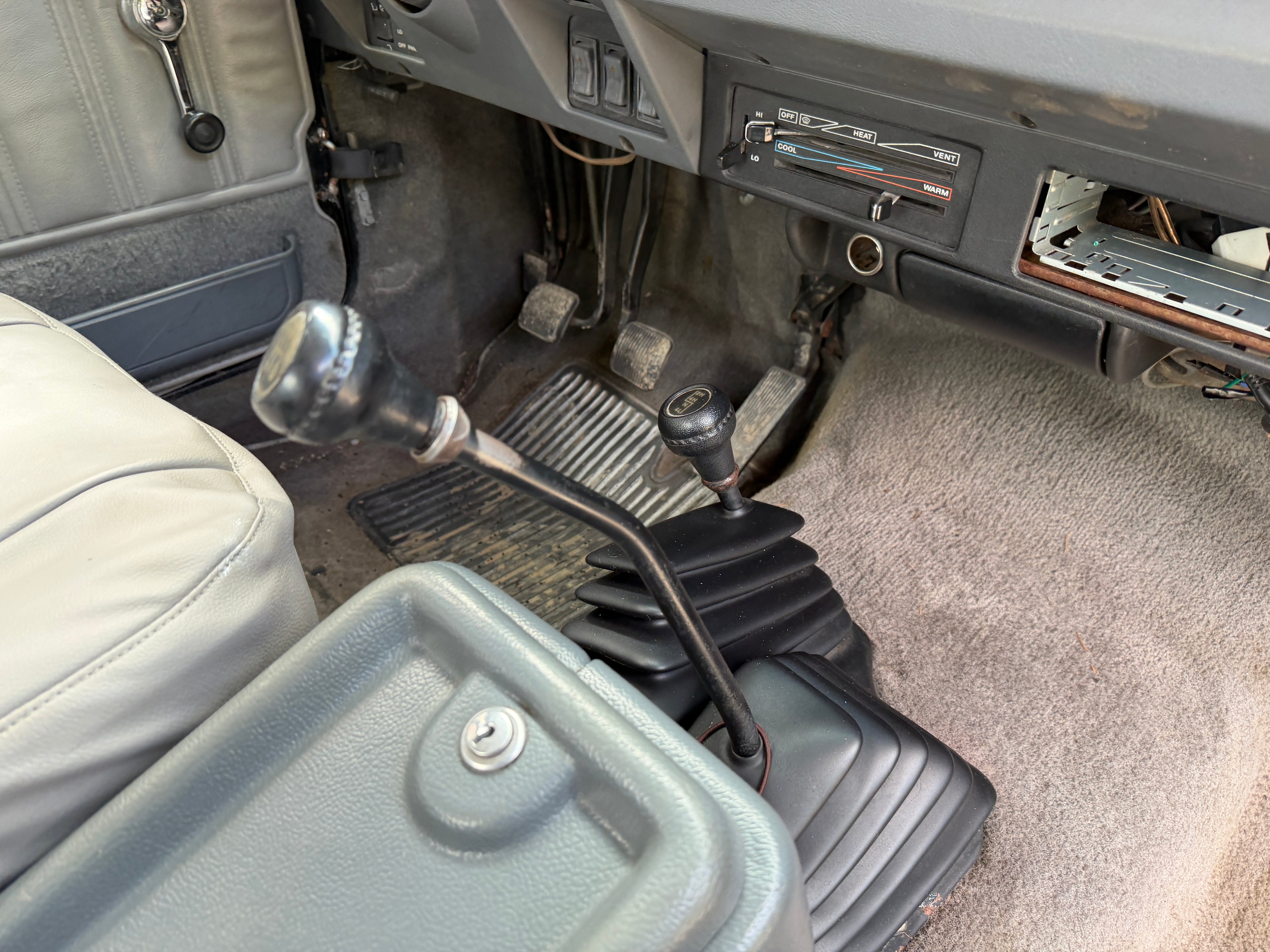 1990 Jeep Wrangler YJ Laredo 4.2 – J2617