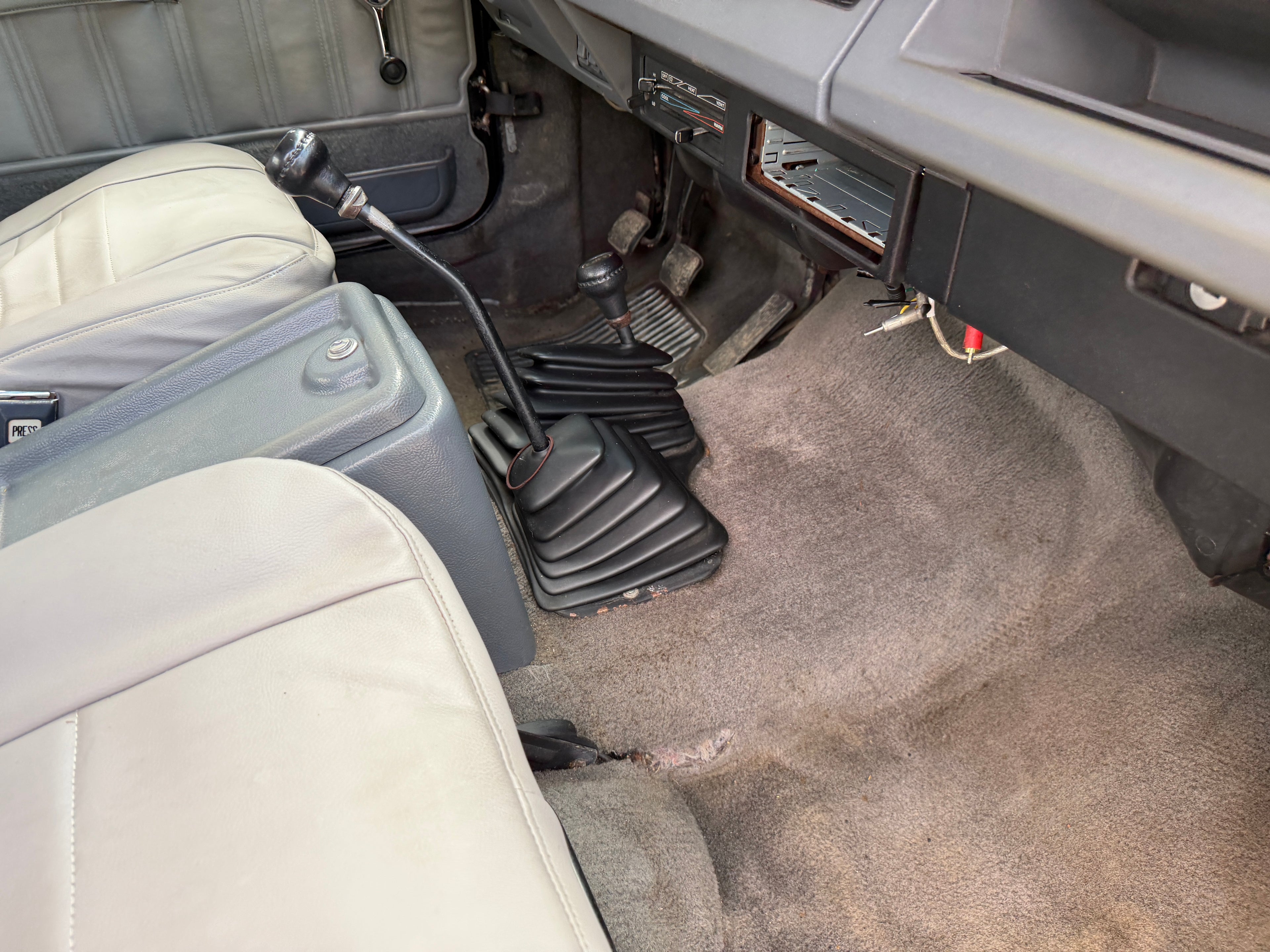 1990 Jeep Wrangler YJ Laredo 4.2 – J2617