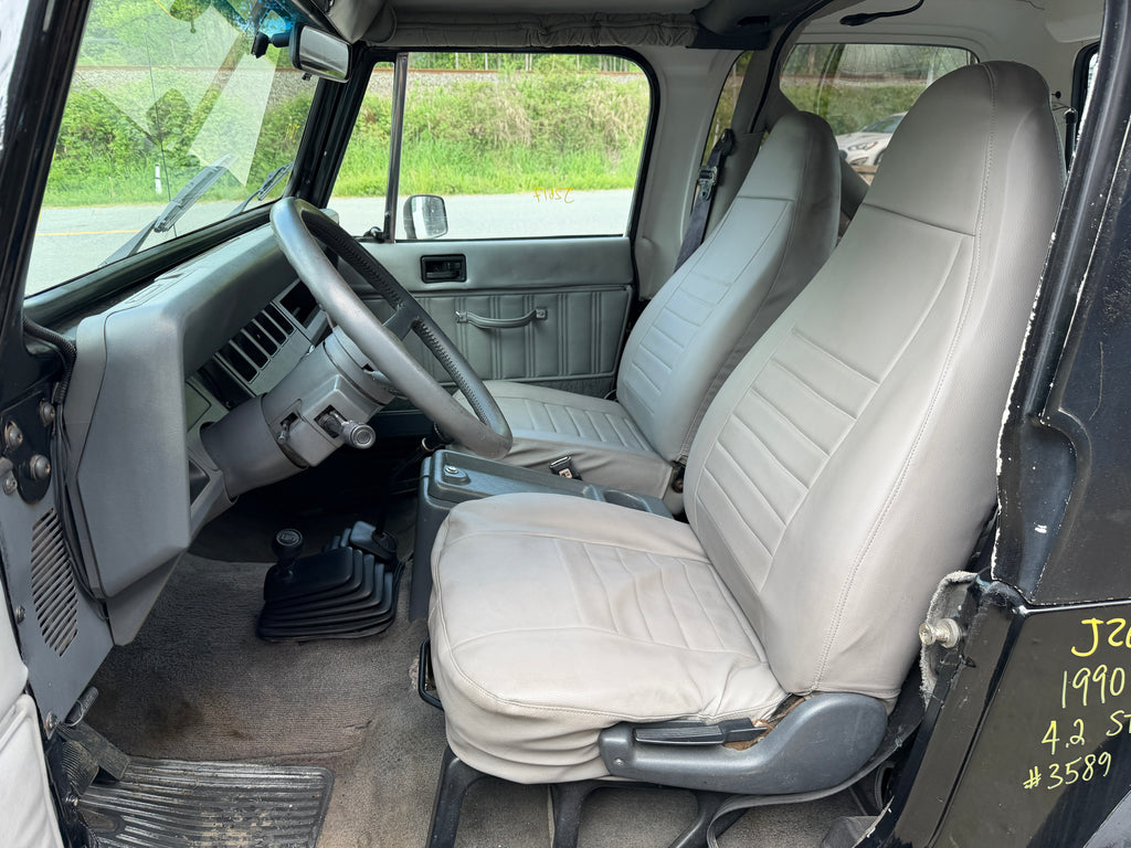 1990 Jeep Wrangler YJ Laredo 4.2 – J2617