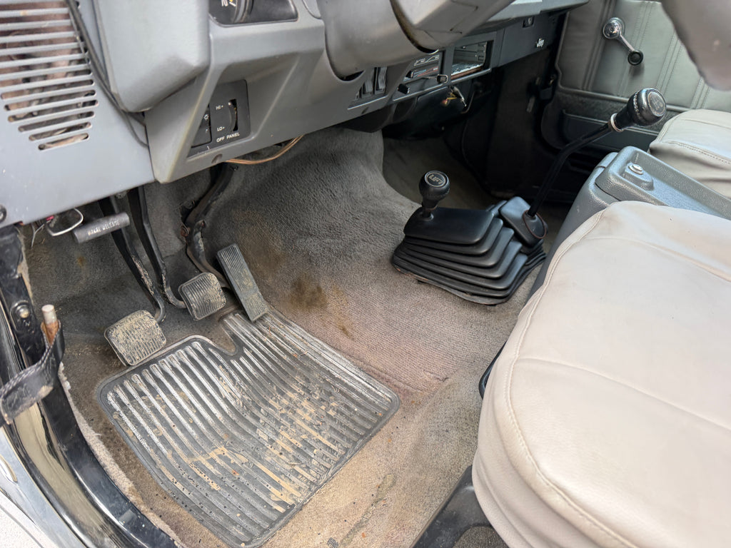1990 Jeep Wrangler YJ Laredo 4.2 – J2617