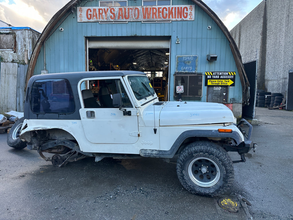 1995 Jeep Wrangler YJ Rio Grande 2.5 – J2551