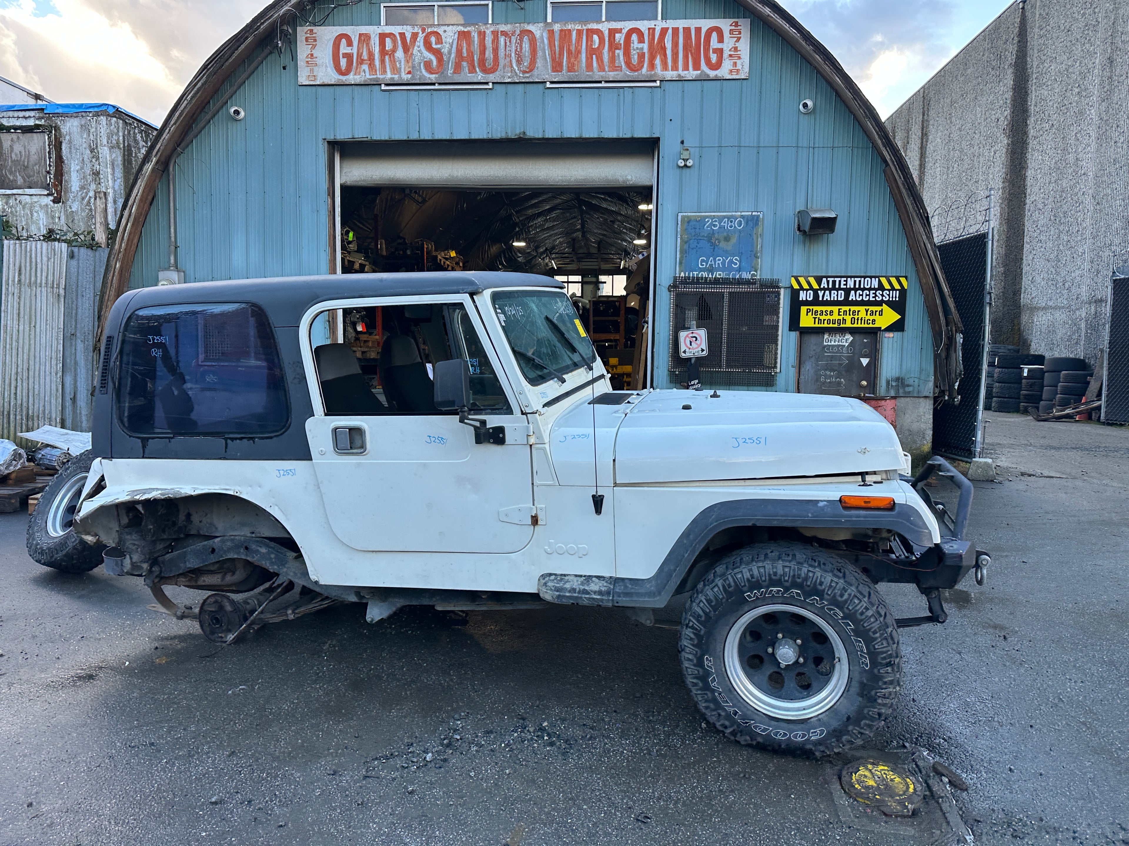 1995 Jeep Wrangler YJ Rio Grande 2.5 – J2551
