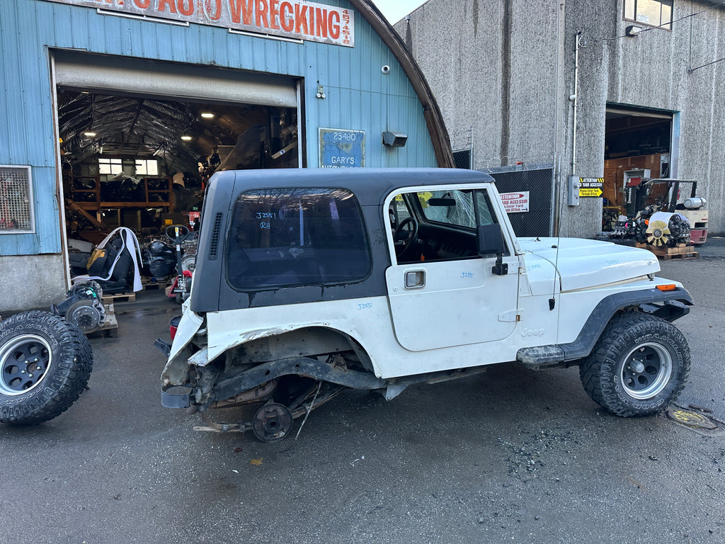1995 Jeep Wrangler YJ Rio Grande 2.5 – J2551