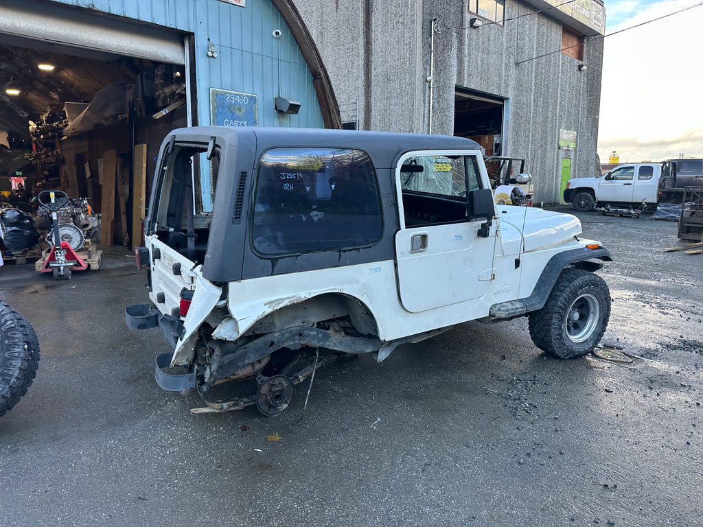 1995 Jeep Wrangler YJ Rio Grande 2.5 – J2551