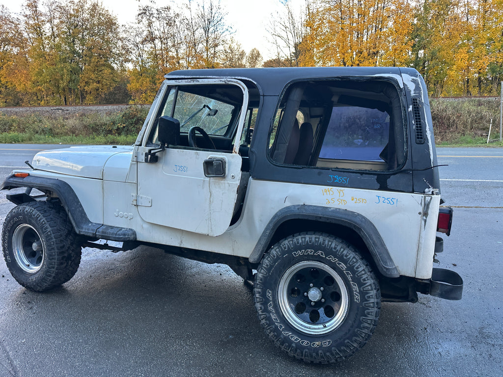1995 Jeep Wrangler YJ Rio Grande 2.5 – J2551