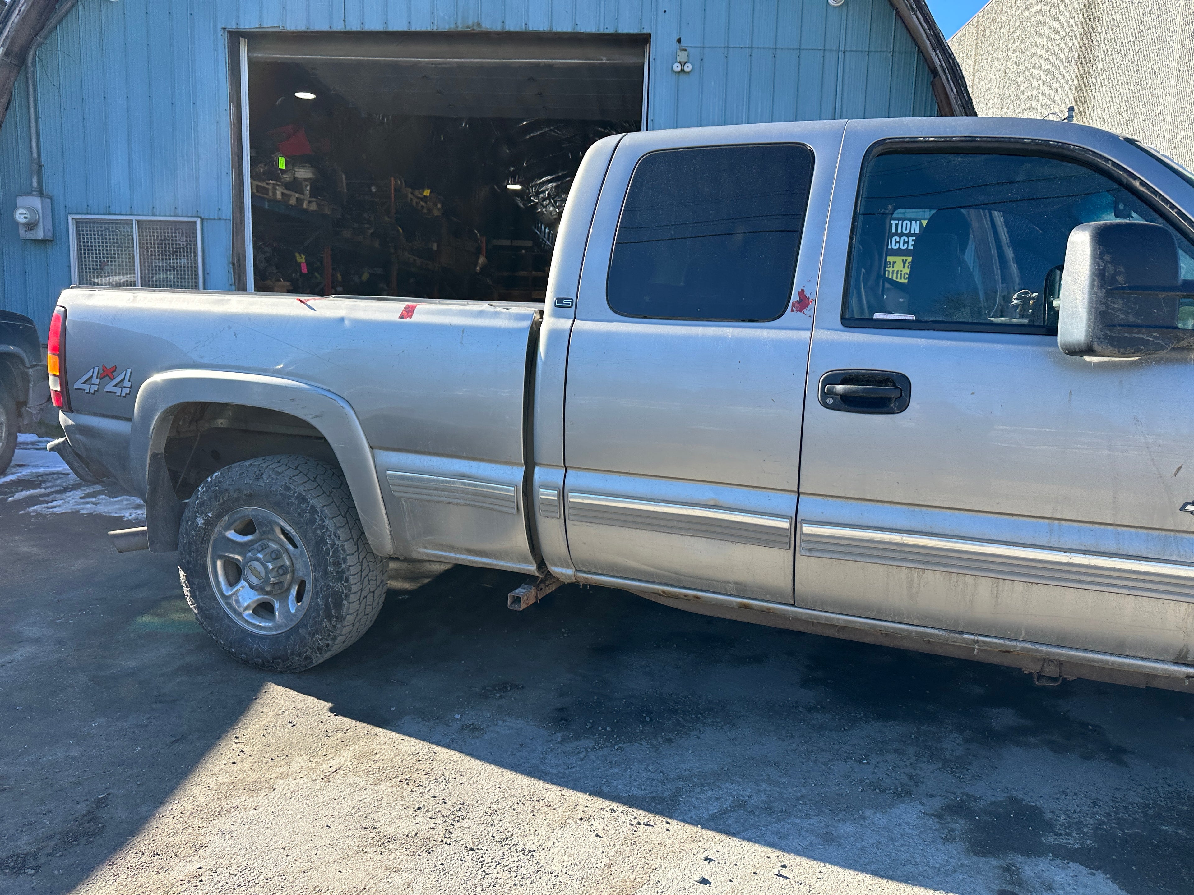 2001 Chevrolet Silverado 2500HD 6.6L LB7 Duramax – C2507