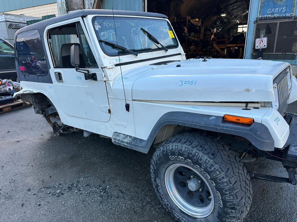 1995 Jeep Wrangler YJ Rio Grande 2.5 – J2551