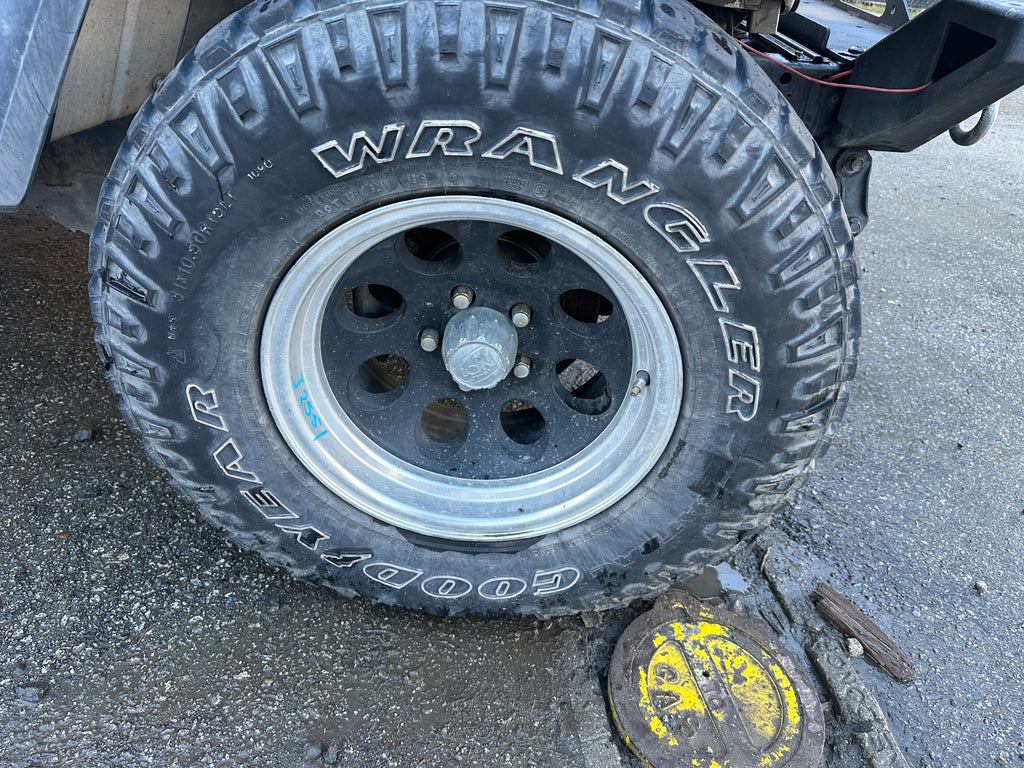 1995 Jeep Wrangler YJ Rio Grande 2.5 – J2551