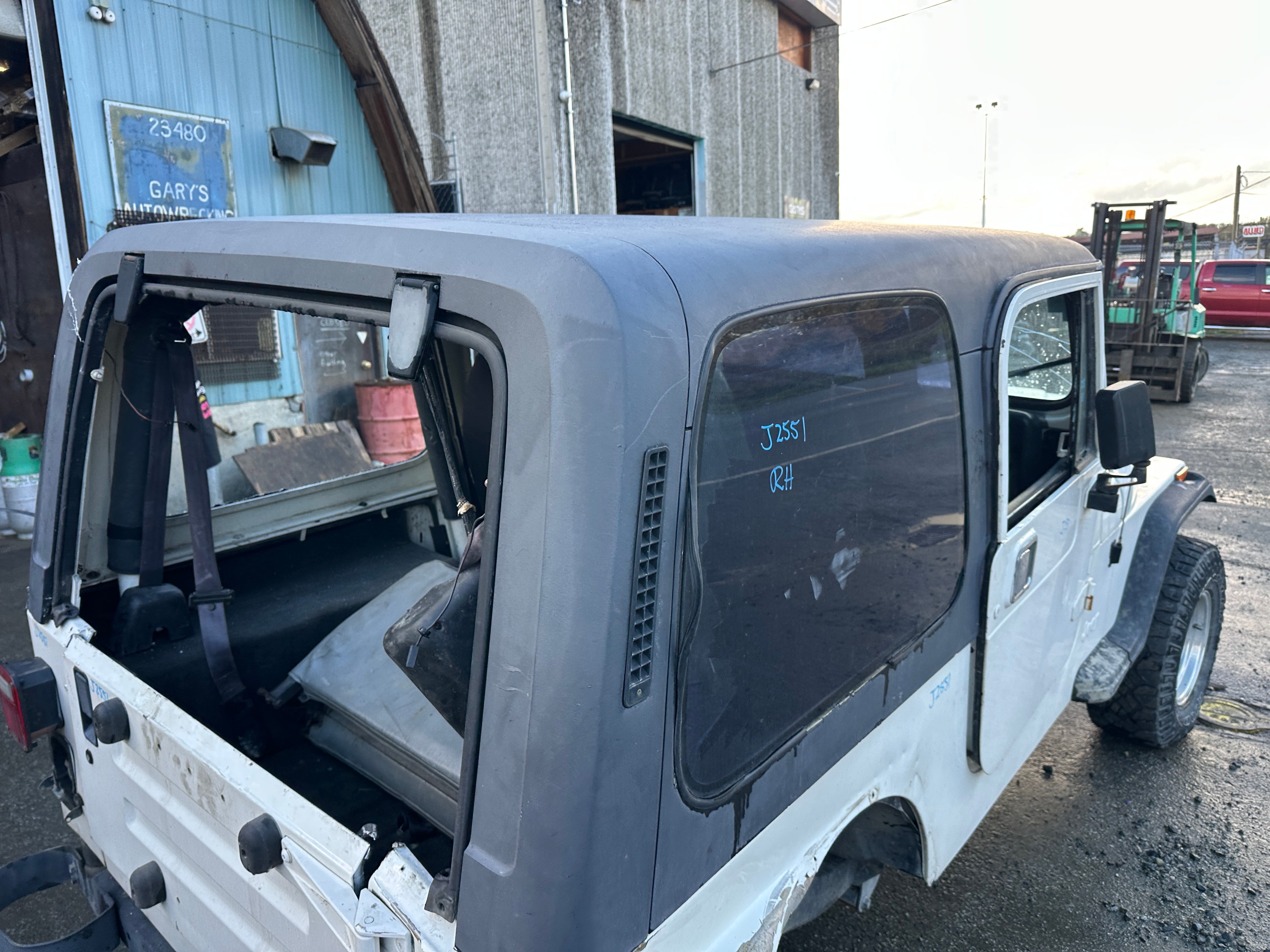 1995 Jeep Wrangler YJ Rio Grande 2.5 – J2551