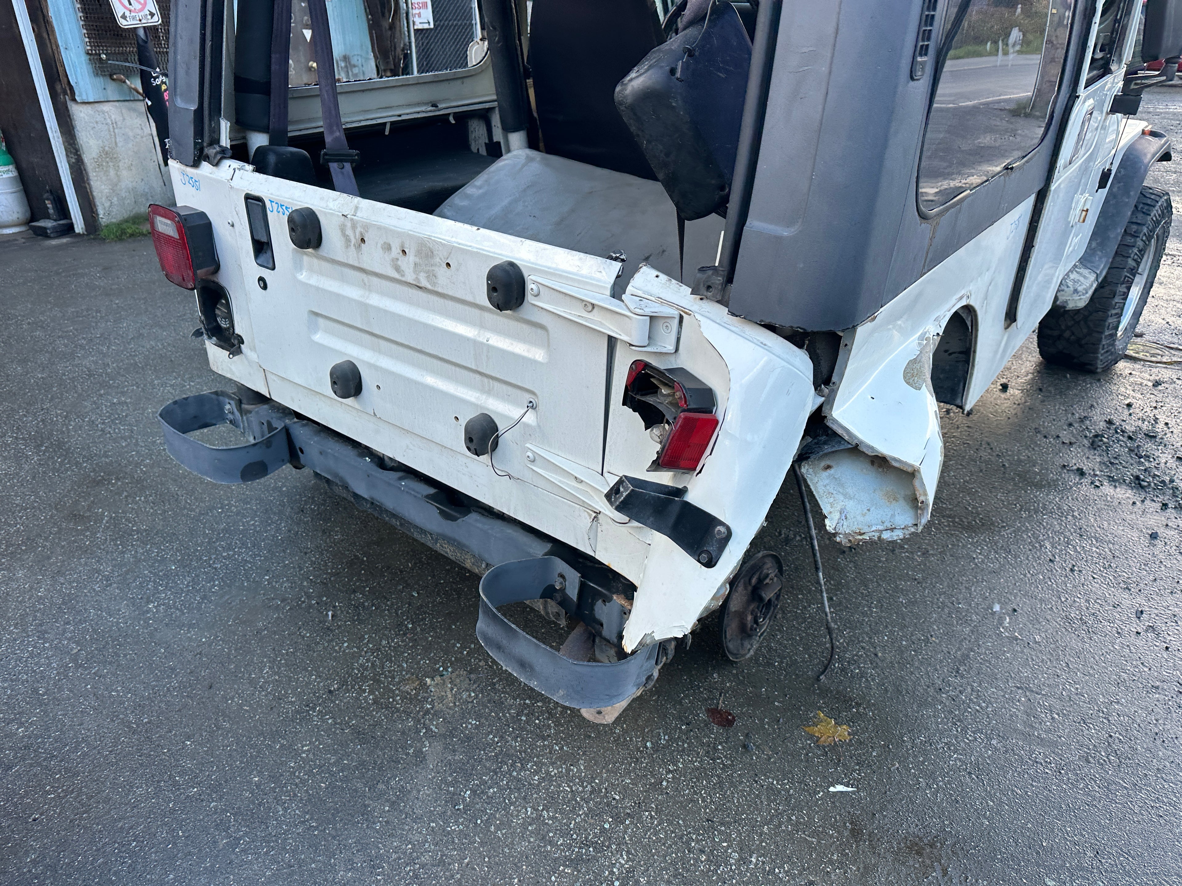 1995 Jeep Wrangler YJ Rio Grande 2.5 – J2551