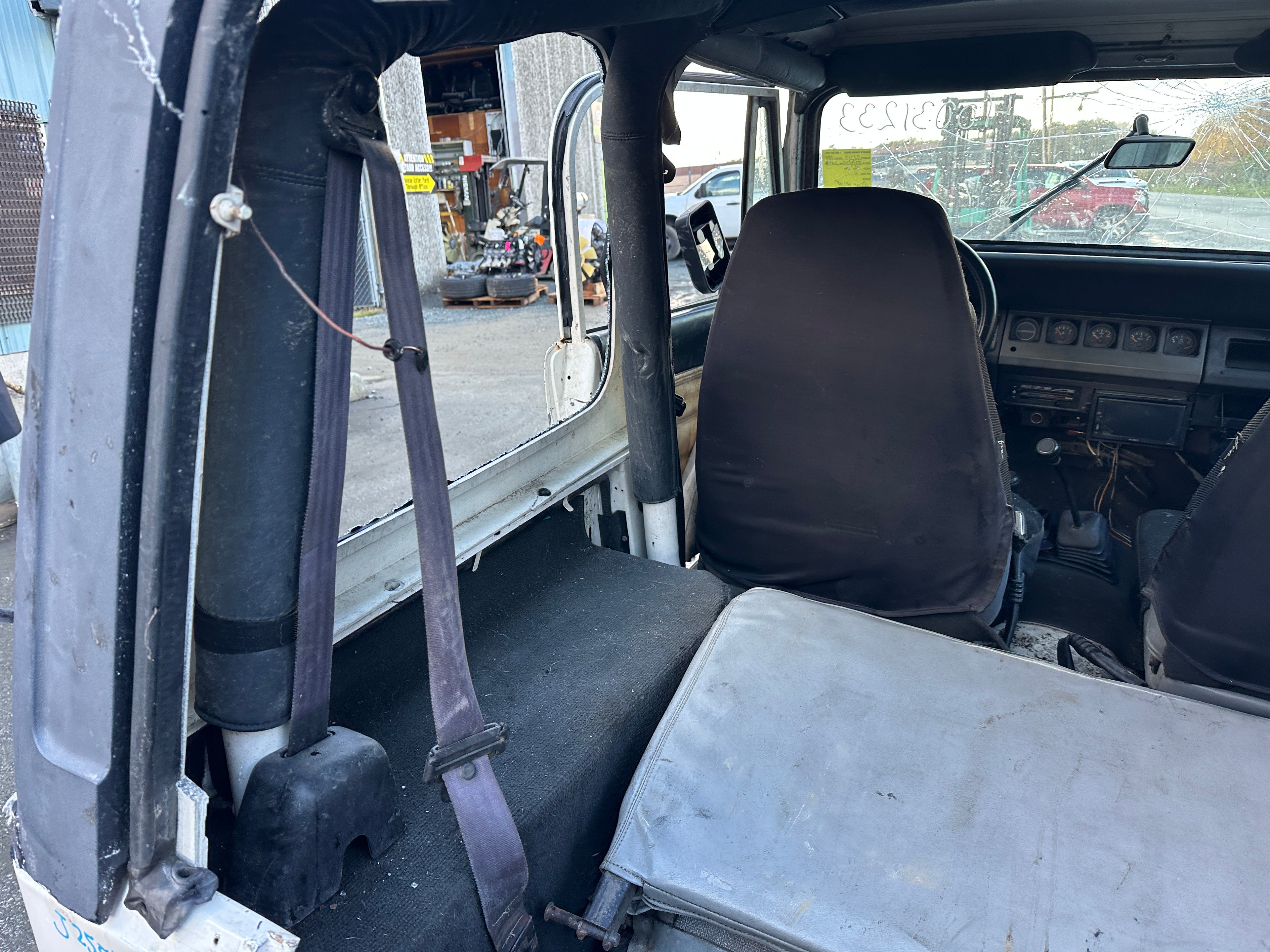 1995 Jeep Wrangler YJ Rio Grande 2.5 – J2551