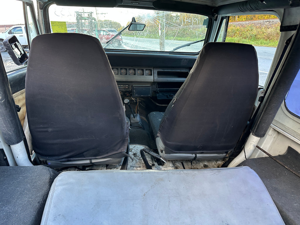 1995 Jeep Wrangler YJ Rio Grande 2.5 – J2551