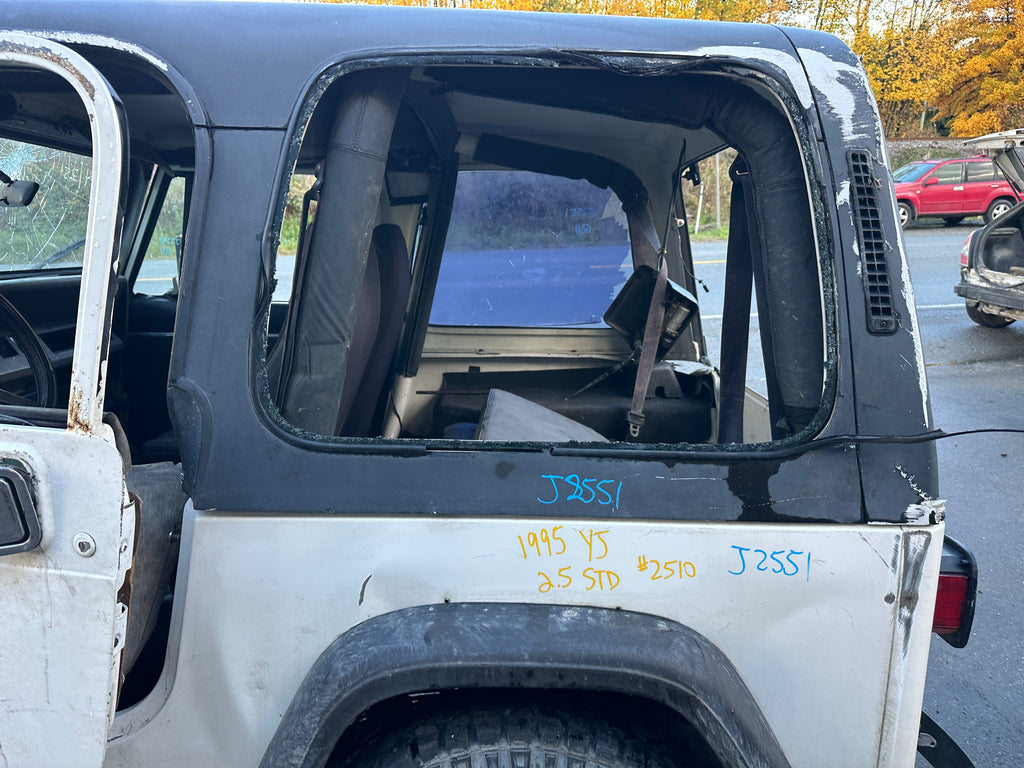 1995 Jeep Wrangler YJ Rio Grande 2.5 – J2551