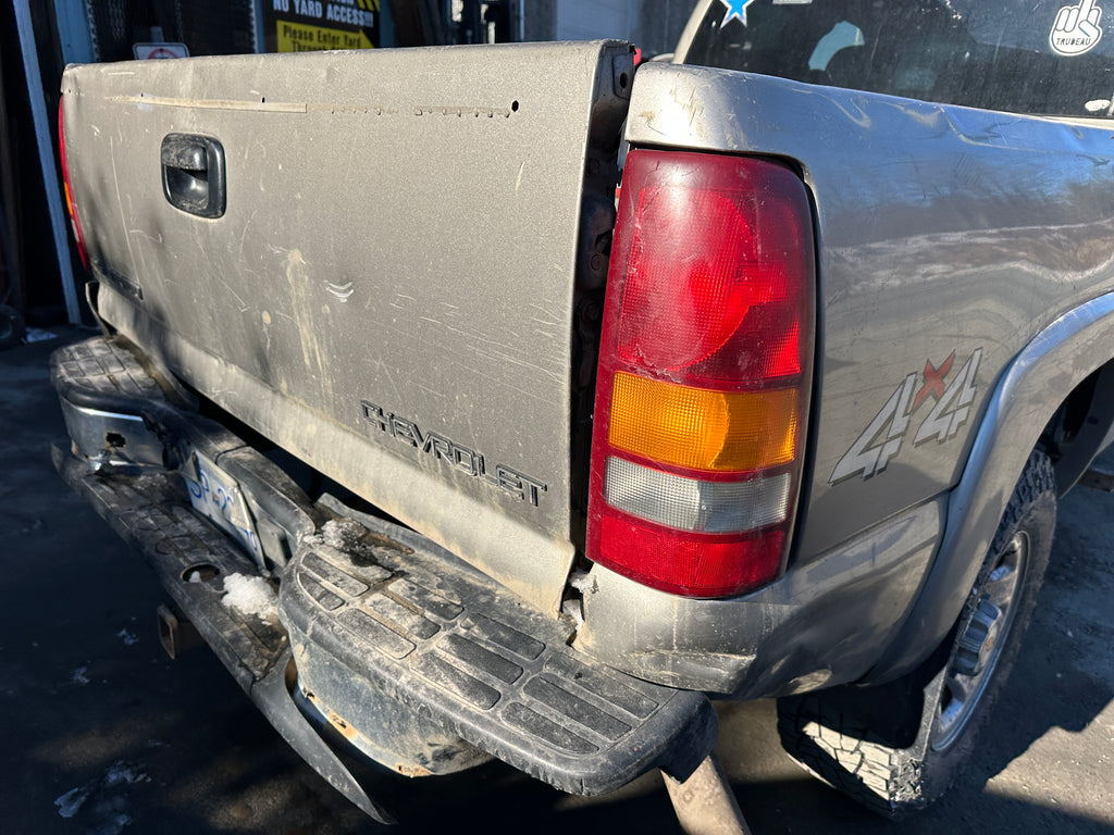 2001 Chevrolet Silverado 2500HD 6.6L LB7 Duramax – C2507