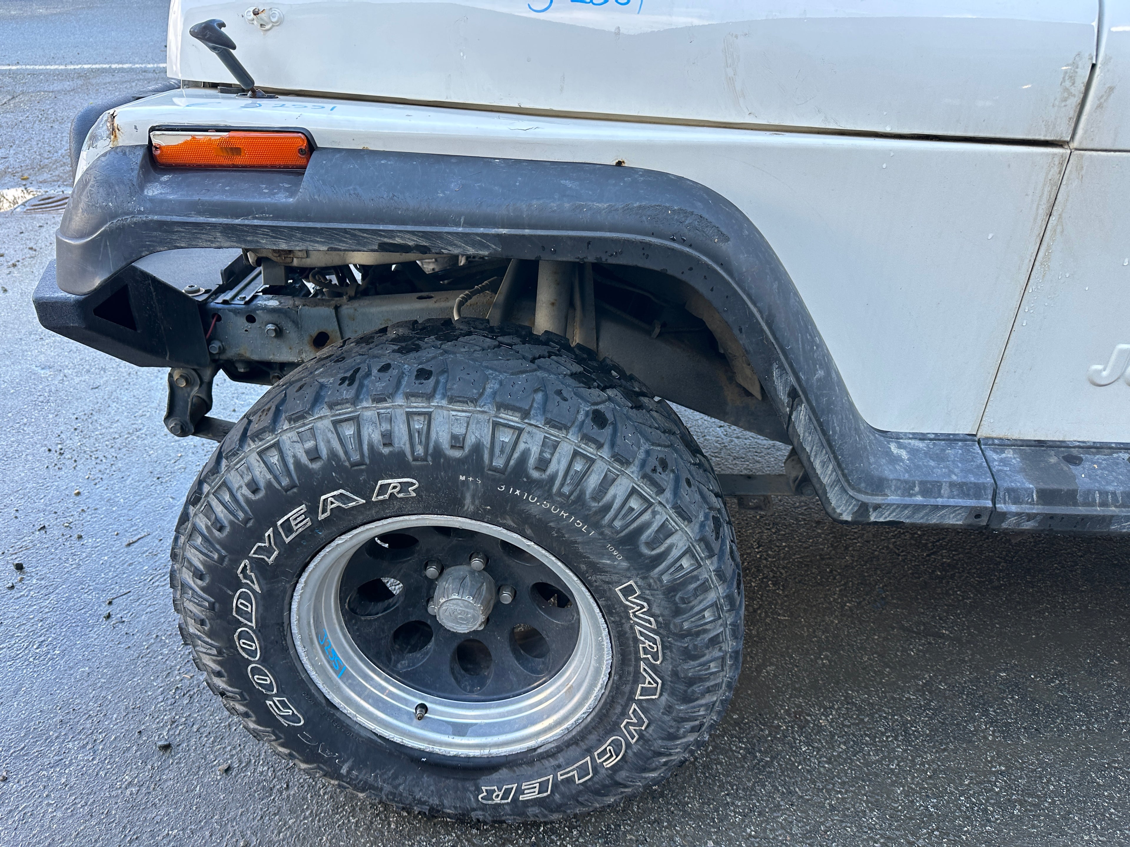 1995 Jeep Wrangler YJ Rio Grande 2.5 – J2551